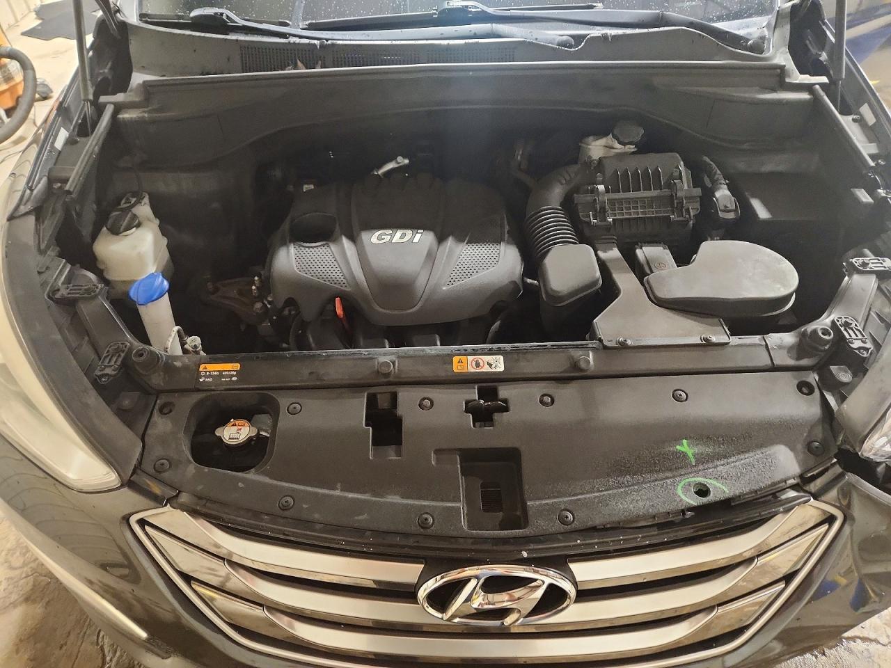 2015 Hyundai Santa Fe Sport 2.4l Gray vin: 5XYZUDLB3FG288826