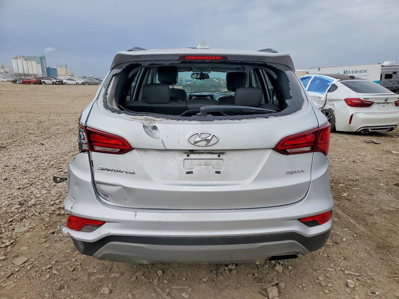 2018 Hyundai Santa Fe Sport 2.4l Silver vin: 5XYZUDLB3JG553737