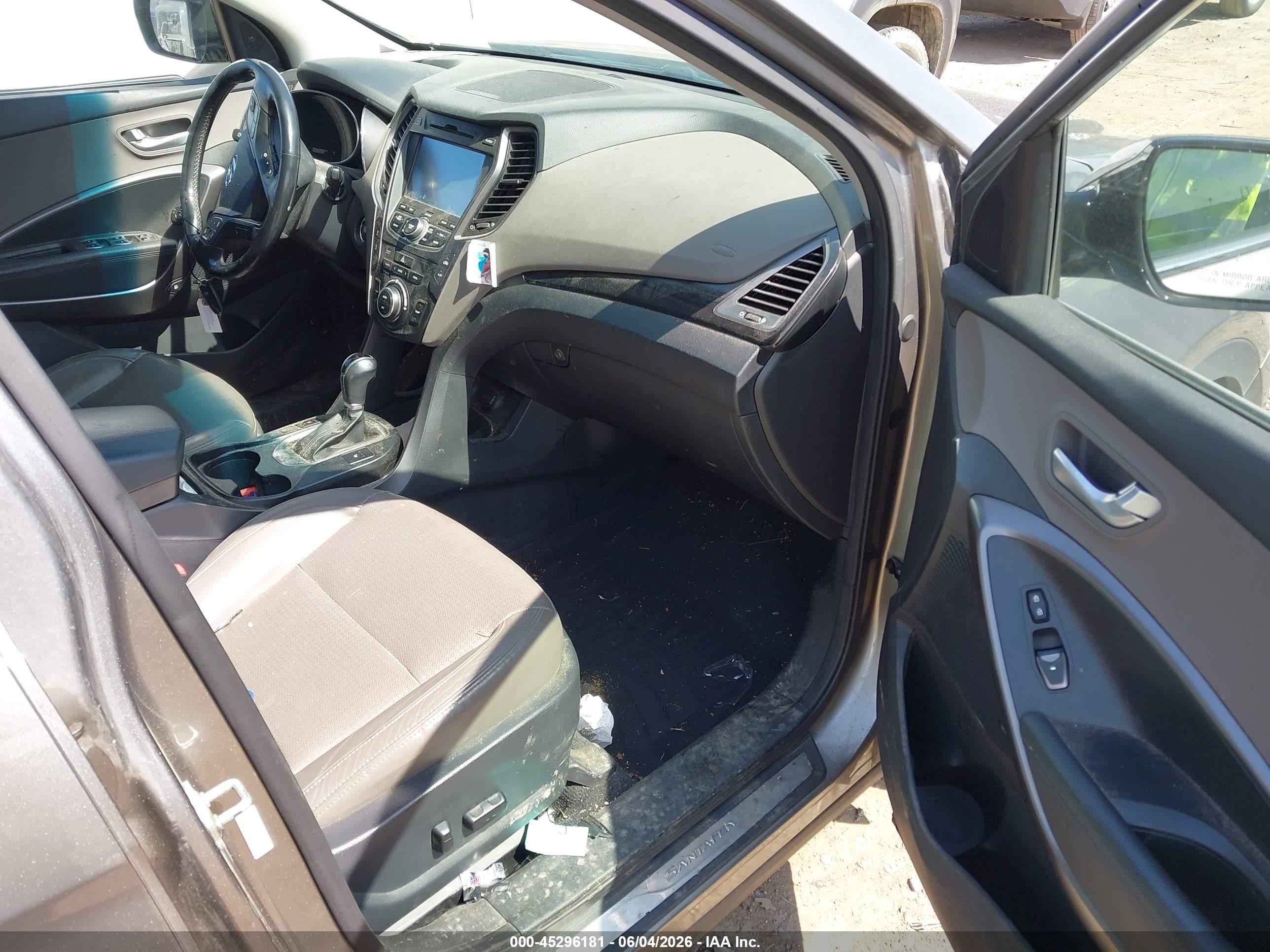 2013 Hyundai Santa Fe Sport Beige vin: 5XYZUDLB4DG014712