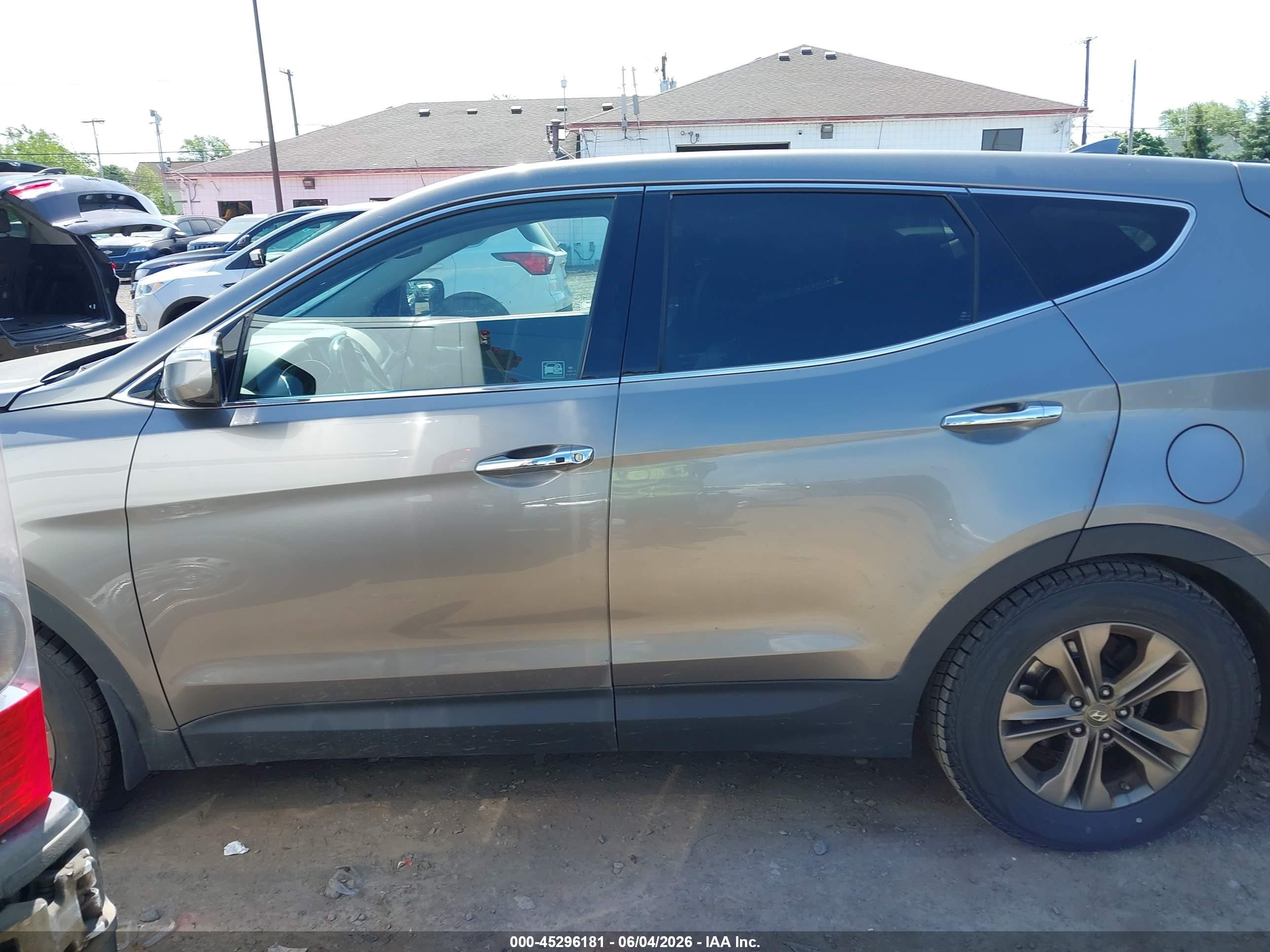 2013 Hyundai Santa Fe Sport Beige vin: 5XYZUDLB4DG014712