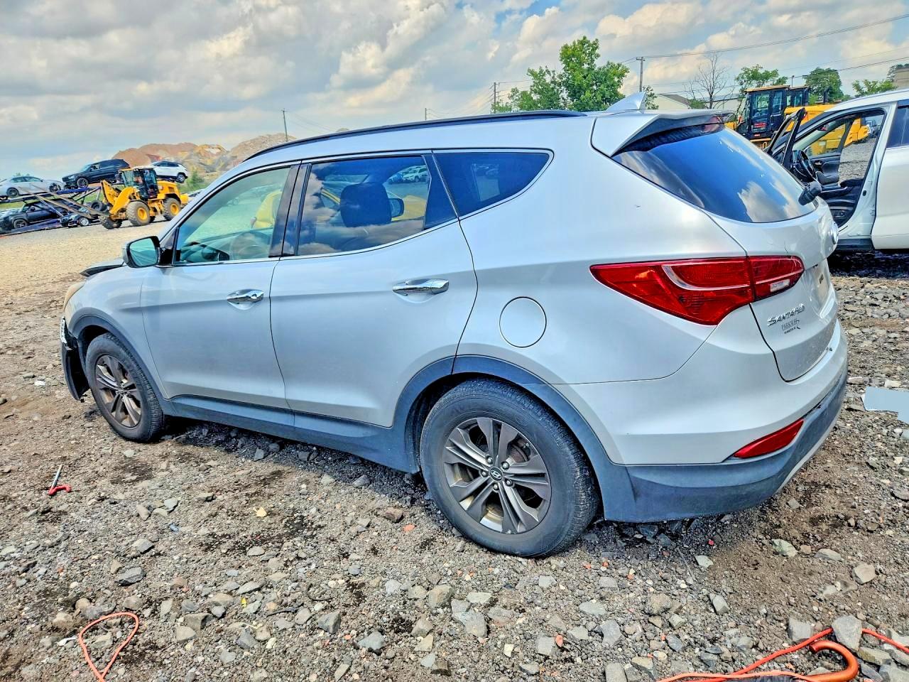 2013 Hyundai Santa Fe Sport 2.4l Silver vin: 5XYZUDLB4DG061271