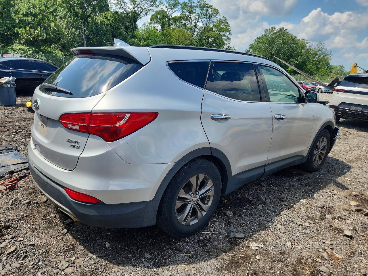 2013 Hyundai Santa Fe Sport 2.4l Silver vin: 5XYZUDLB4DG061271