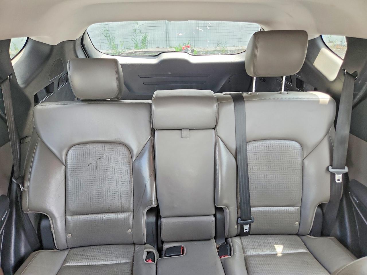 2013 Hyundai Santa Fe Sport 2.4l Silver vin: 5XYZUDLB4DG061271