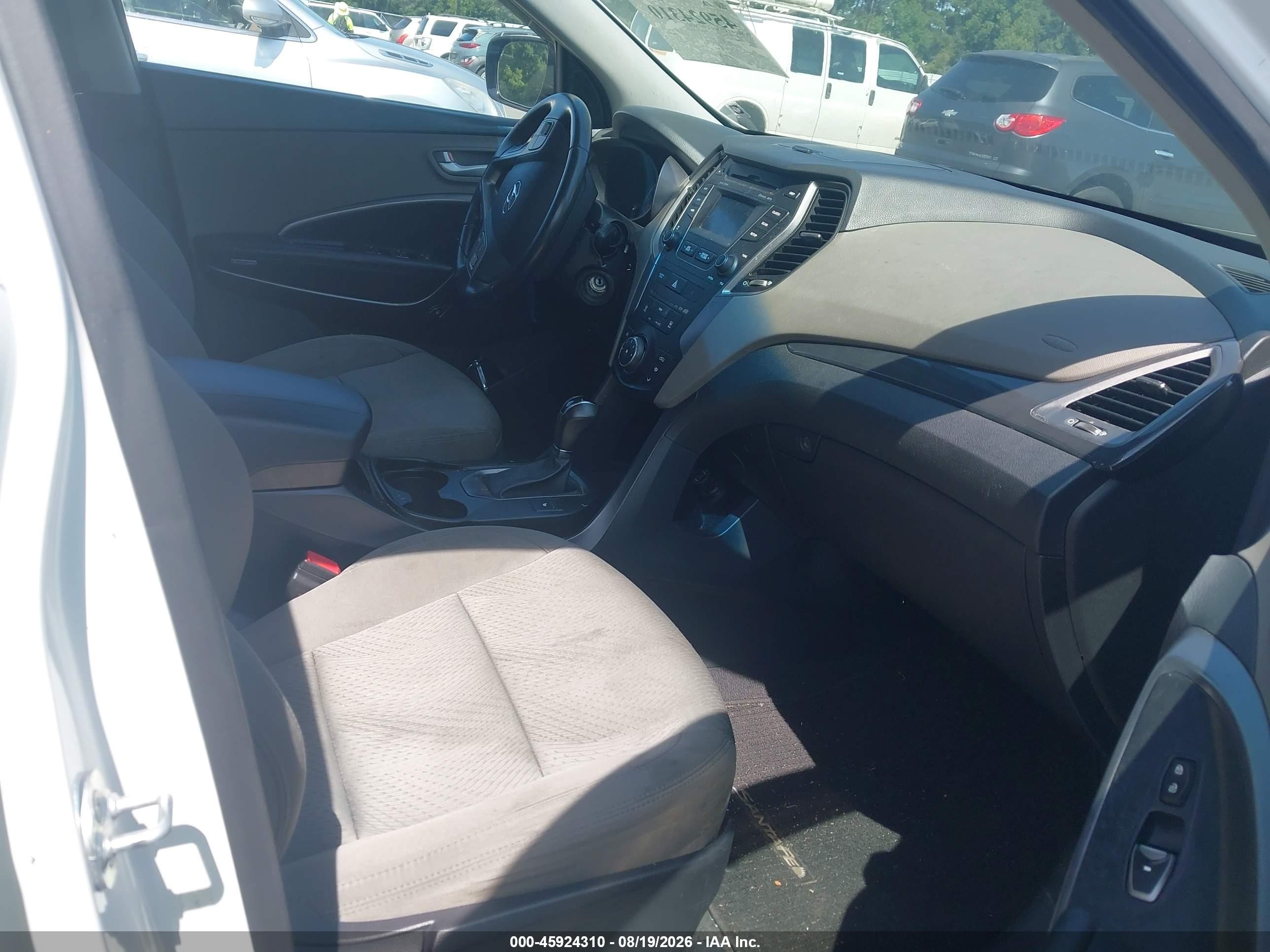 2014 Hyundai Santa Fe Sport 2.4l Белый vin: 5XYZUDLB4EG194730