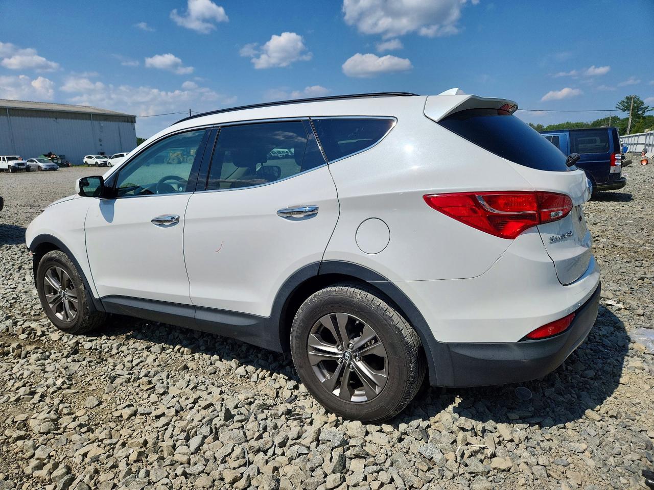 2015 Hyundai Santa Fe Sport 2.4l White vin: 5XYZUDLB4FG236041