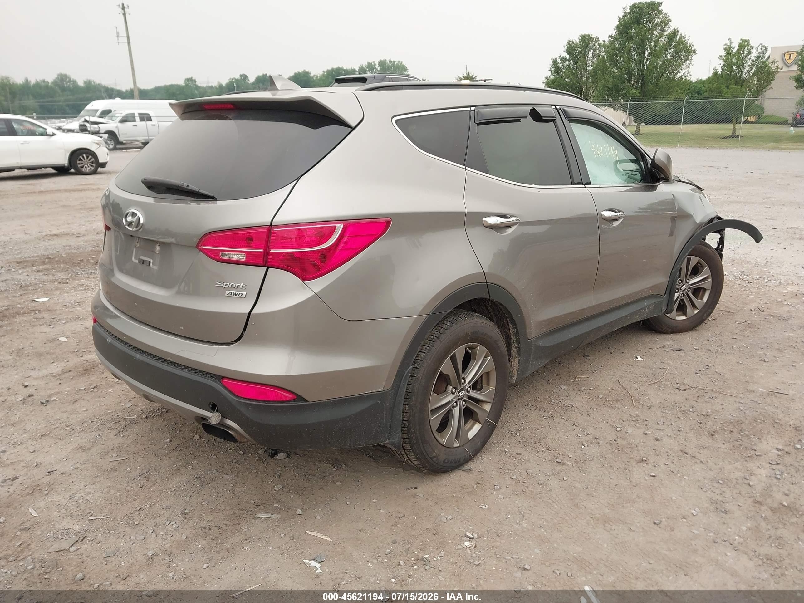 2015 Hyundai Santa Fe Sport 2.4l Серый vin: 5XYZUDLB4FG239327