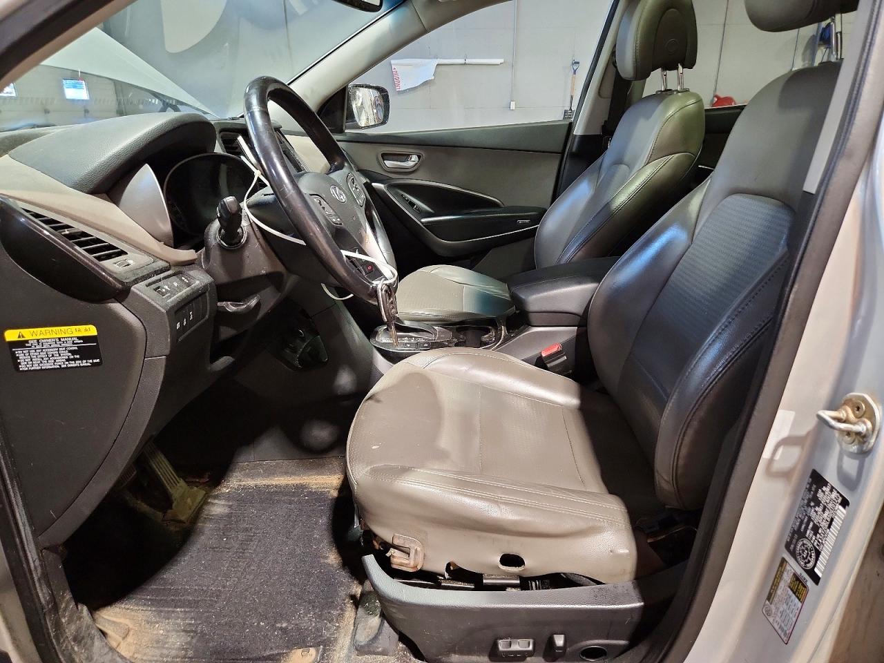 2013 Hyundai Santa Fe Sport Sport Base Silver vin: 5XYZUDLB5DG101275