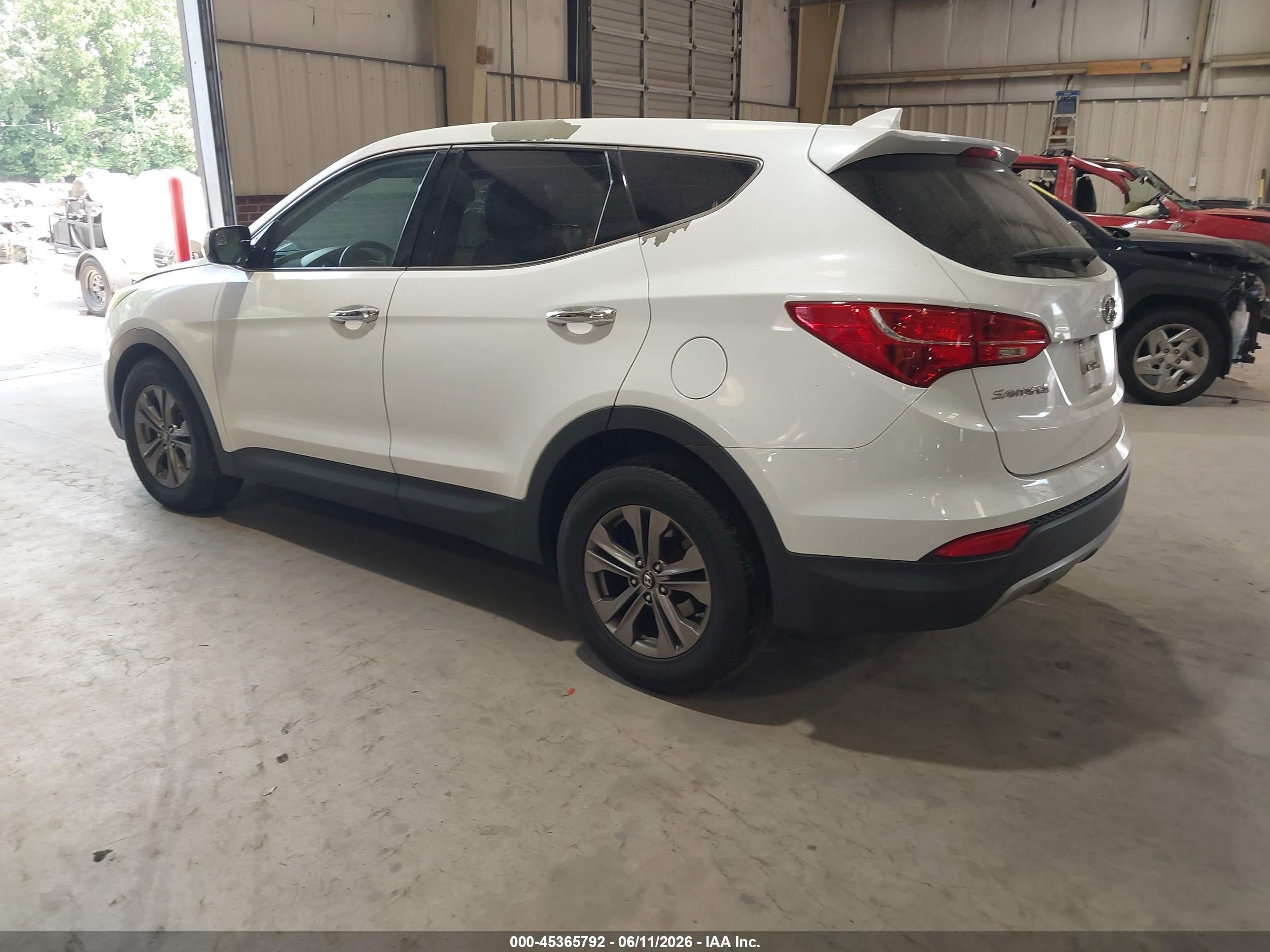 2013 Hyundai Santa Fe Sport White vin: 5XYZUDLB5DG105374