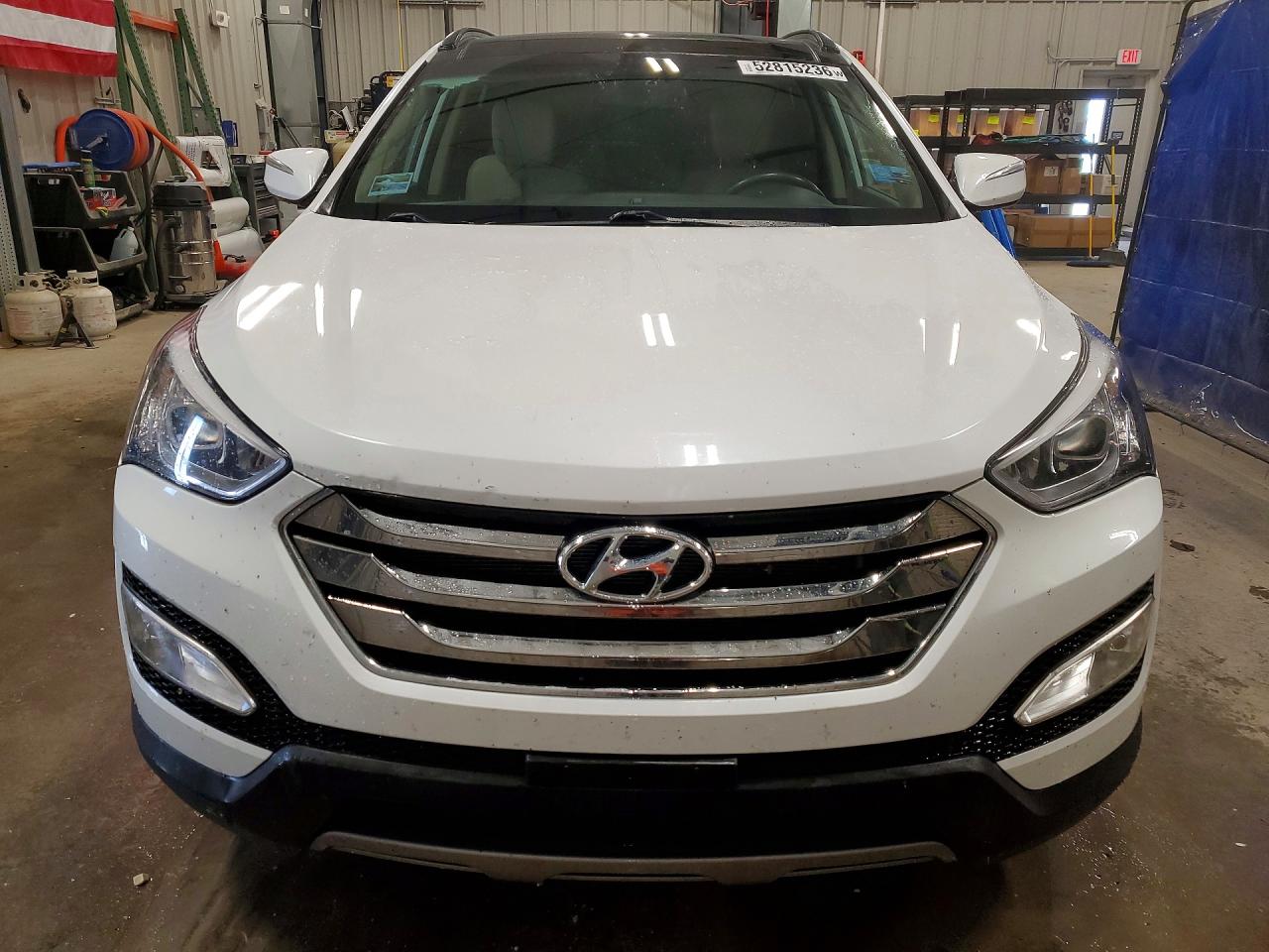 2014 Hyundai Santa Fe Sport White vin: 5XYZUDLB5EG190332