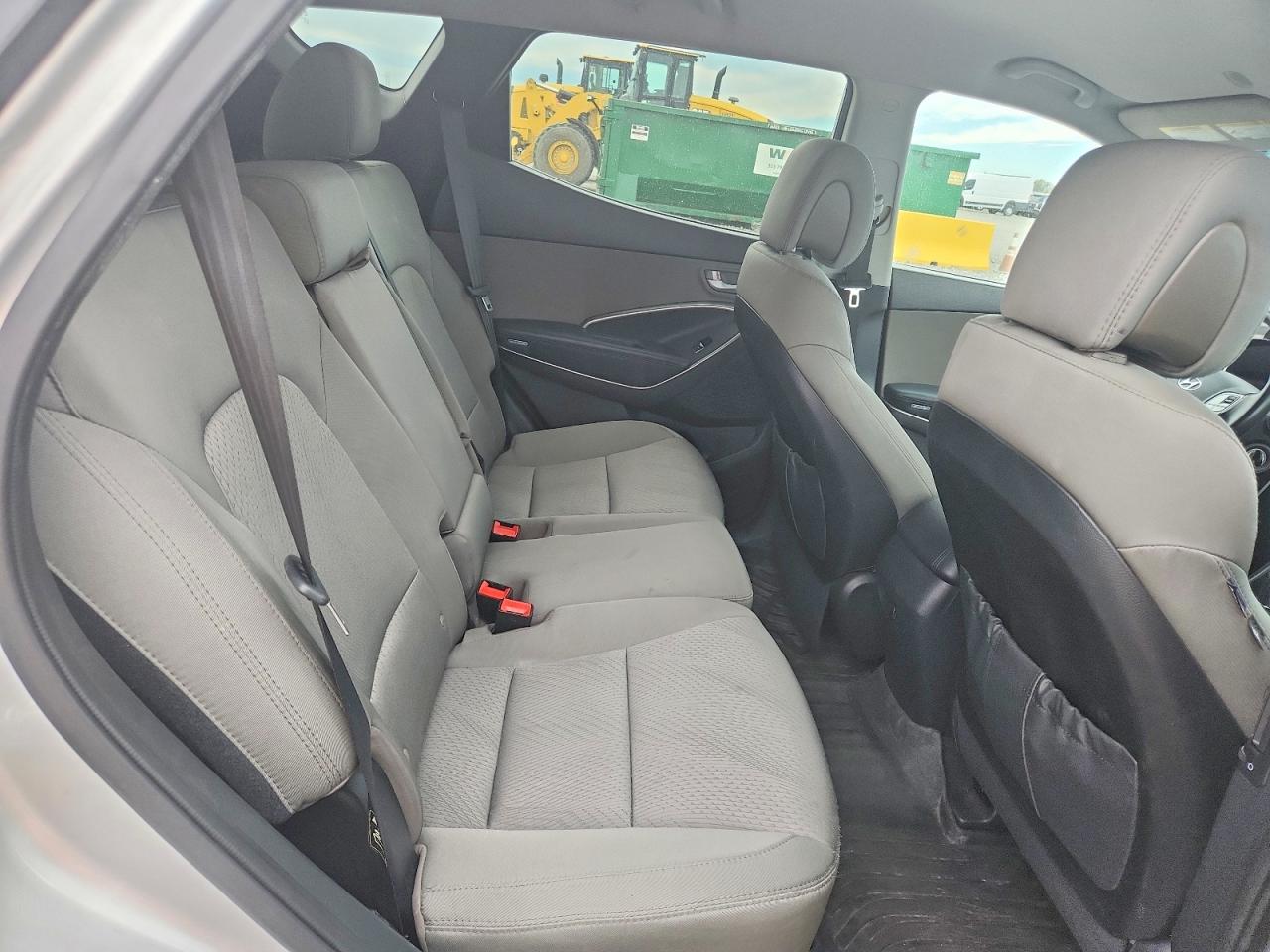 2014 Hyundai Santa Fe Sport 2.4l Silver vin: 5XYZUDLB5EG221515
