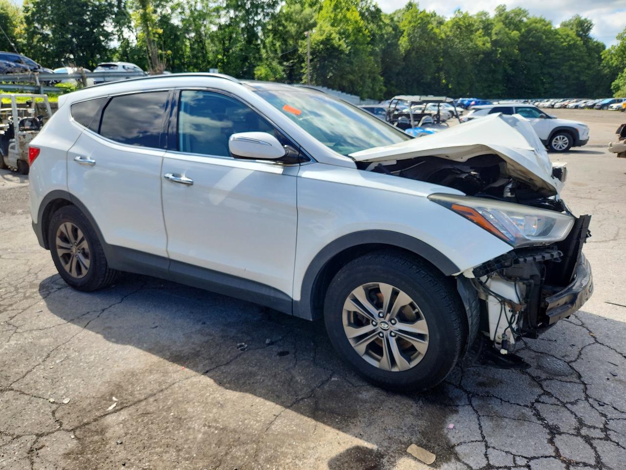 2014 Hyundai Santa Fe Sport 2.4l White vin: 5XYZUDLB5EG228027