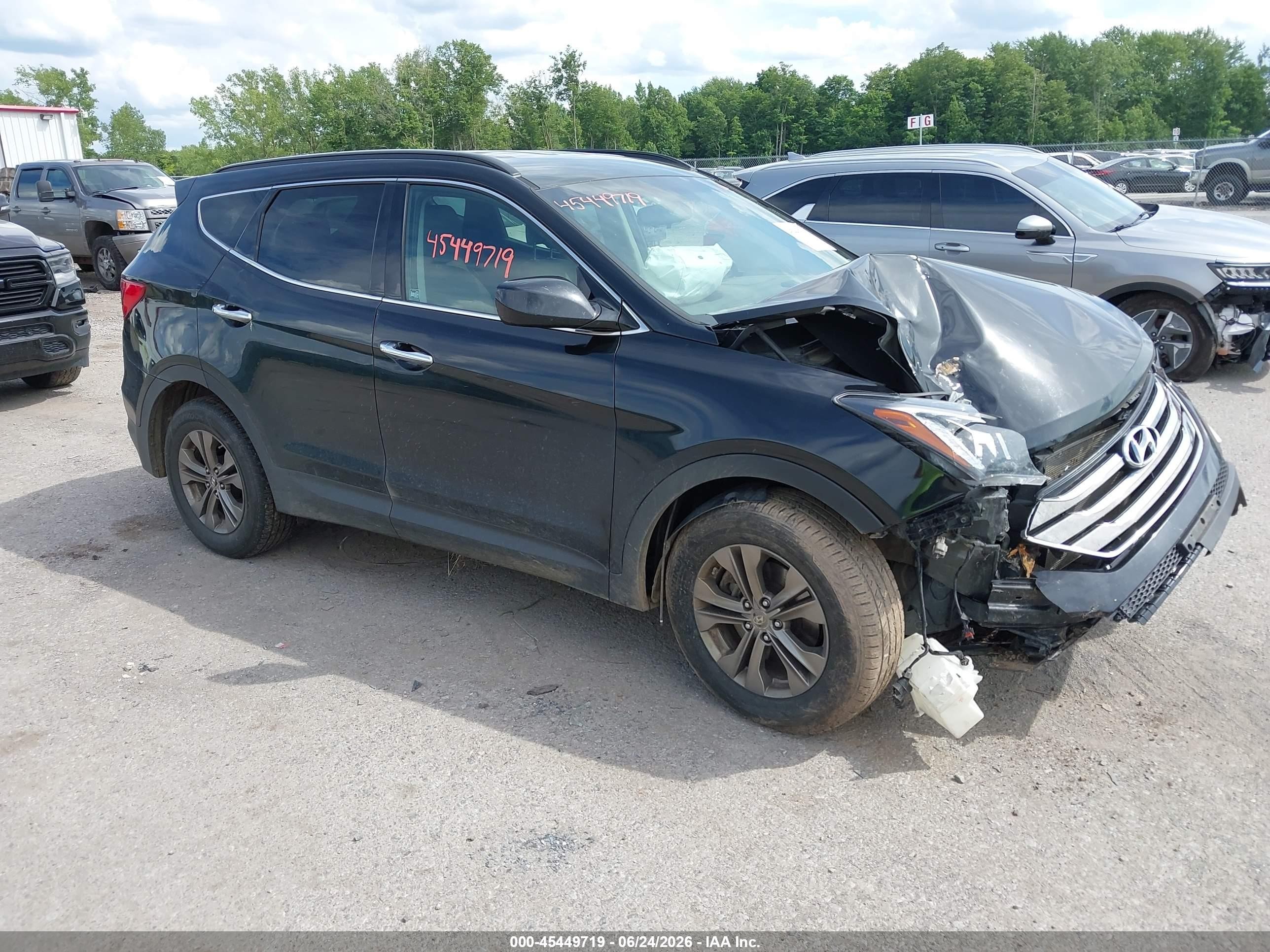 2014 Hyundai Santa Fe Sport 2.4l Черный vin: 5XYZUDLB5EG229937