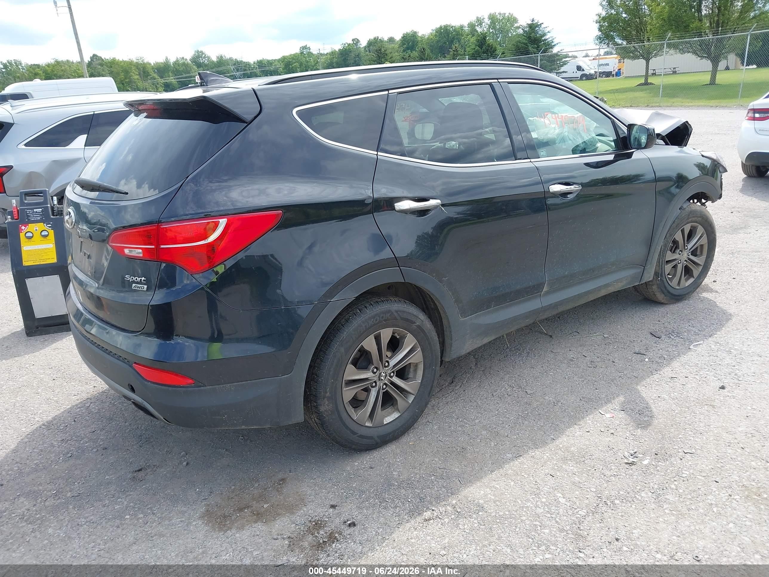2014 Hyundai Santa Fe Sport 2.4l Черный vin: 5XYZUDLB5EG229937