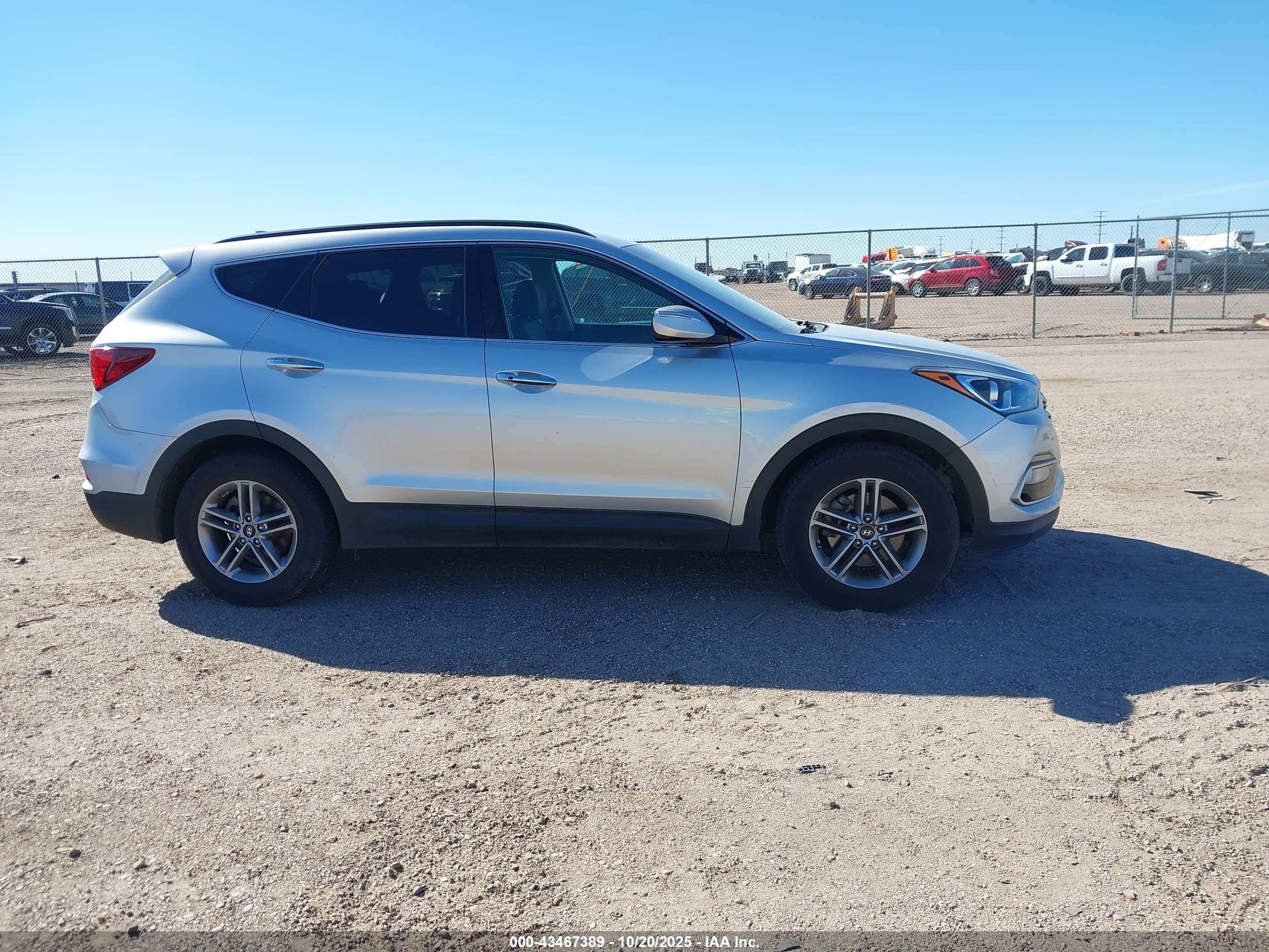 2018 Hyundai Santa Fe Sport 2.4l Серебряный vin: 5XYZUDLB5JG525129