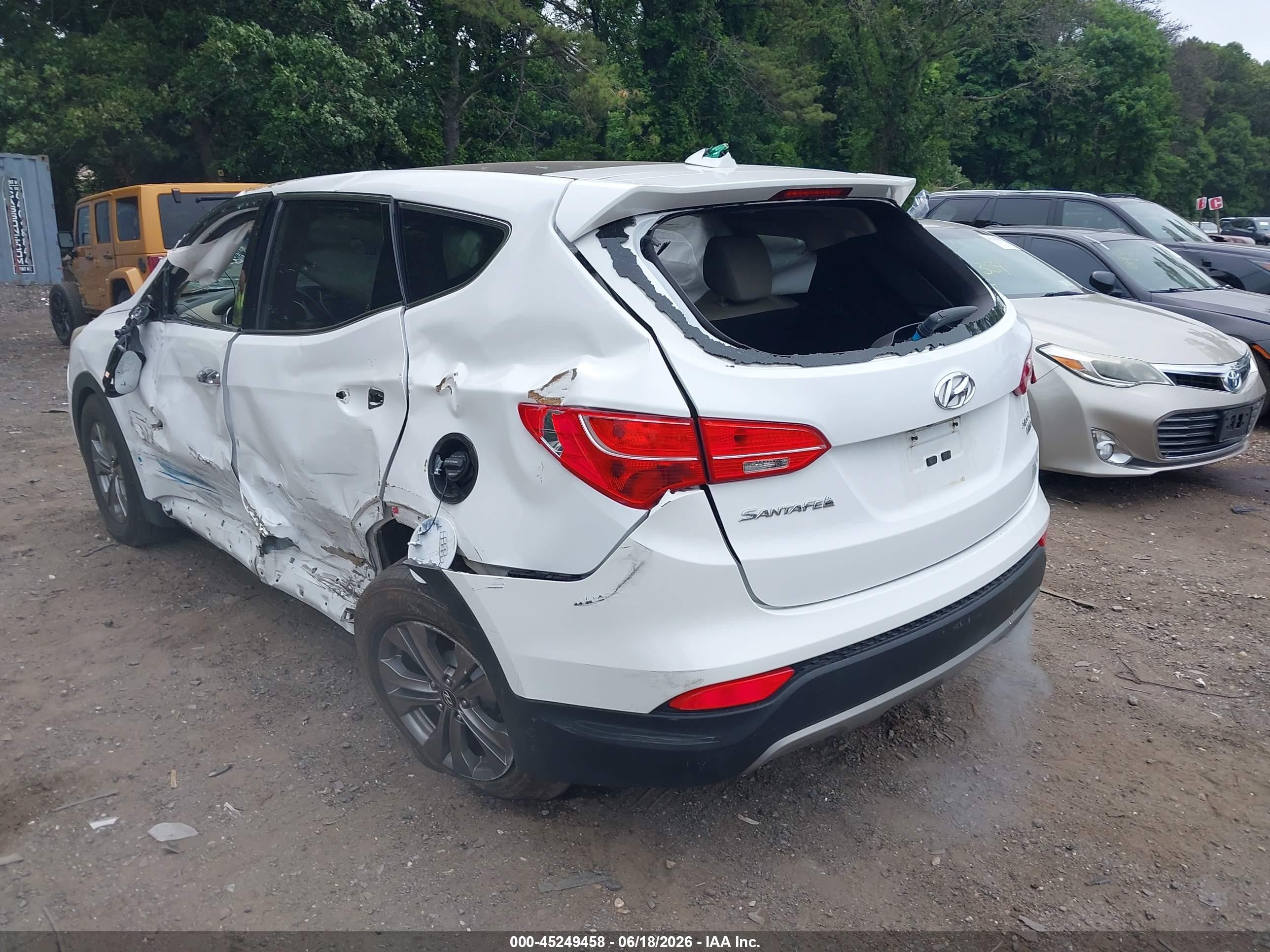 2013 Hyundai Santa Fe Sport White vin: 5XYZUDLB6DG043466