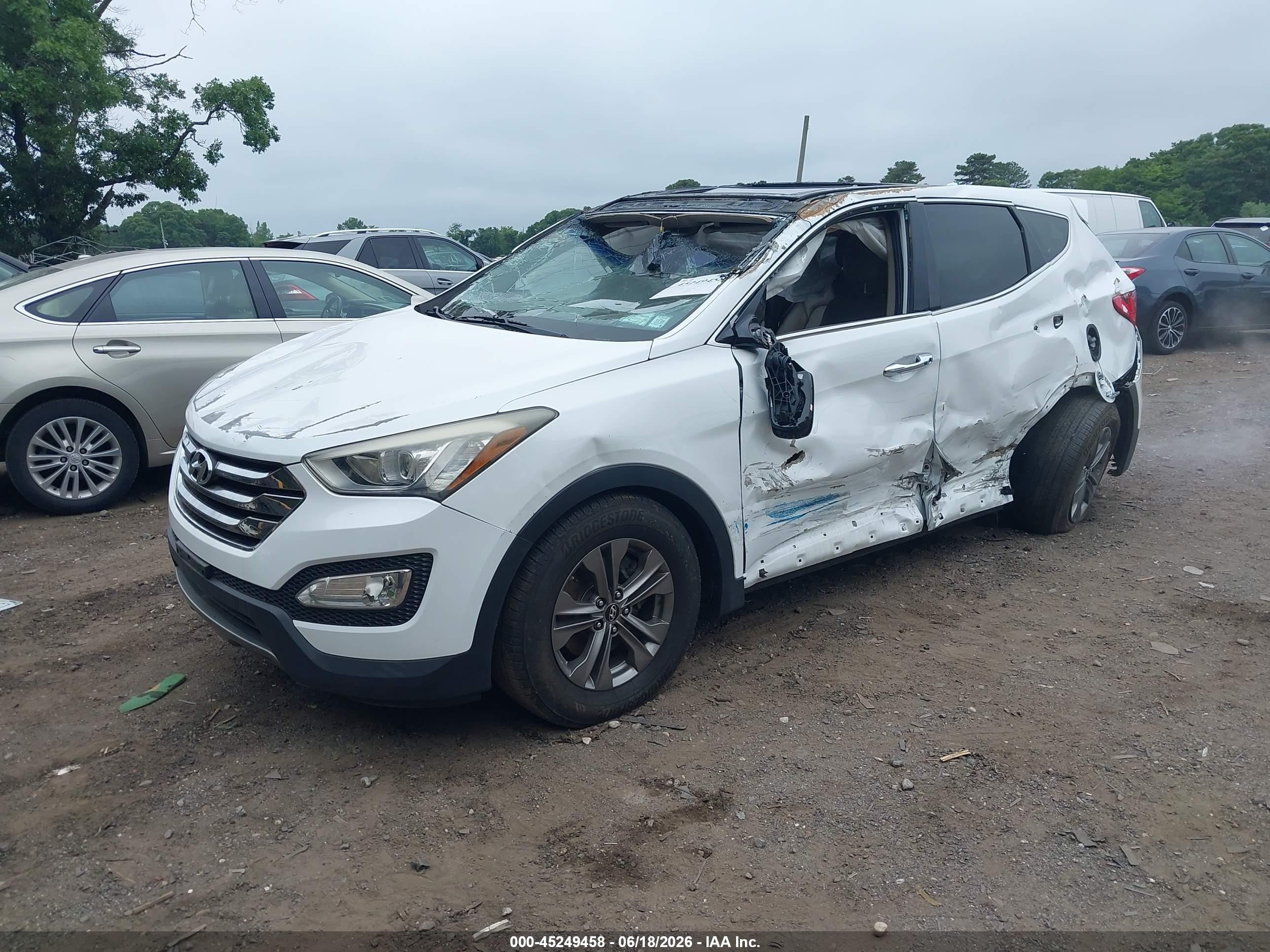 2013 Hyundai Santa Fe Sport White vin: 5XYZUDLB6DG043466