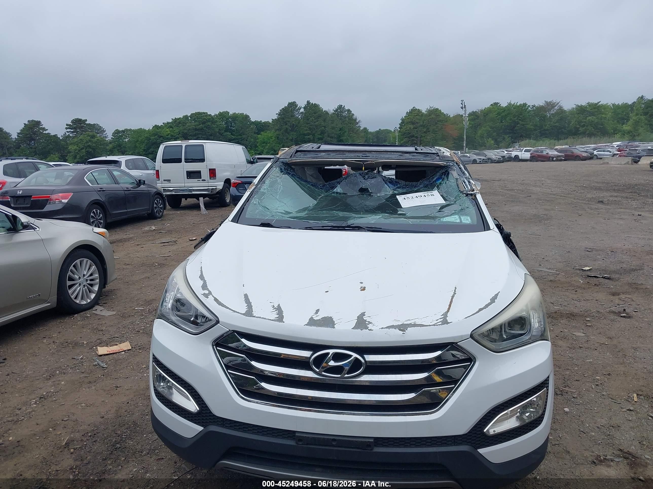 2013 Hyundai Santa Fe Sport White vin: 5XYZUDLB6DG043466