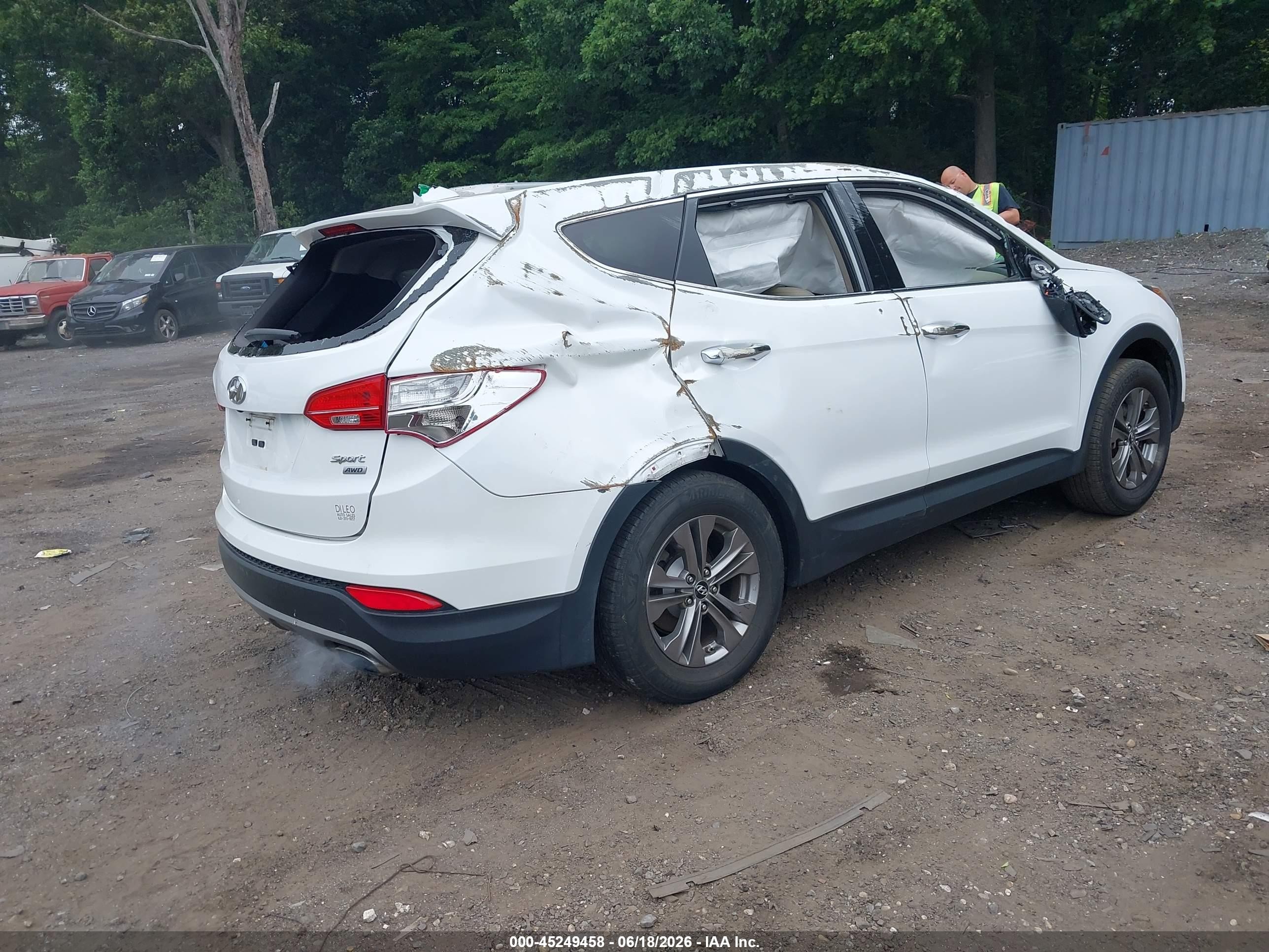 2013 Hyundai Santa Fe Sport White vin: 5XYZUDLB6DG043466