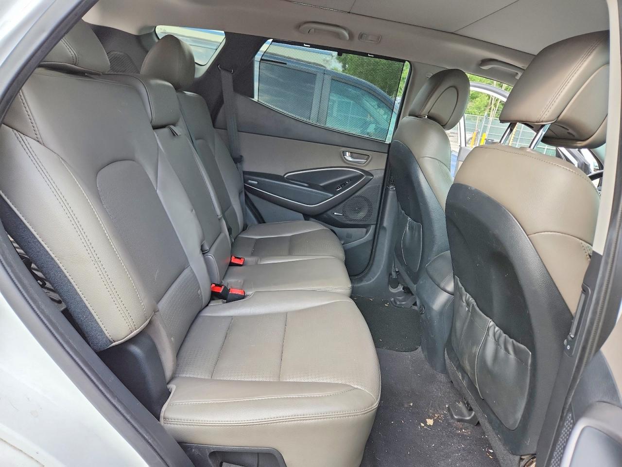 2013 Hyundai Santa Fe Sport 2.4l White vin: 5XYZUDLB6DG045024