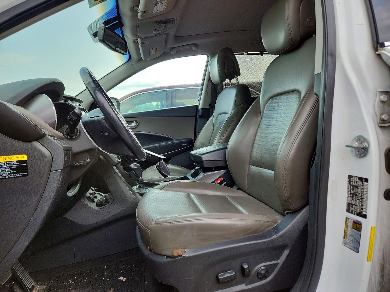 2013 Hyundai Santa Fe Sport 2.4l White vin: 5XYZUDLB6DG045024