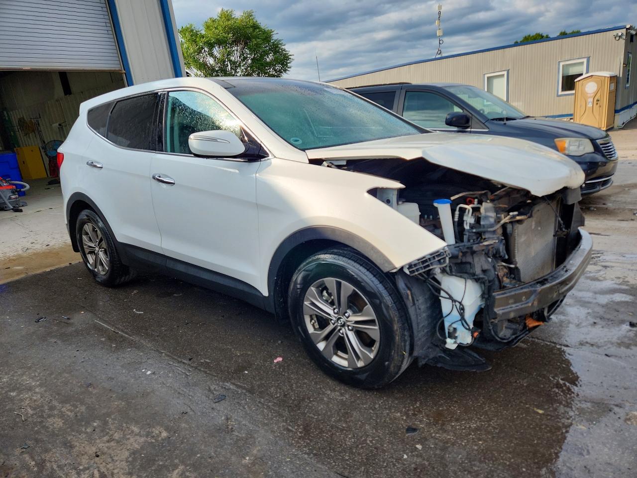 2013 Hyundai Santa Fe Sport 2.4l White vin: 5XYZUDLB6DG045024