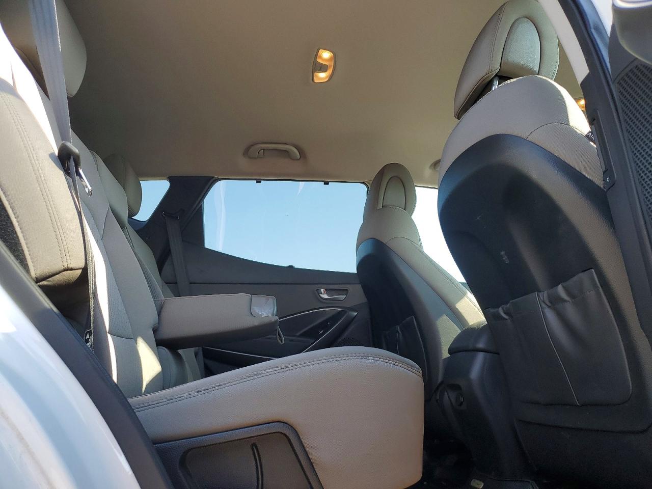 2013 Hyundai Santa Fe Sport 2.4l White vin: 5XYZUDLB6DG119218