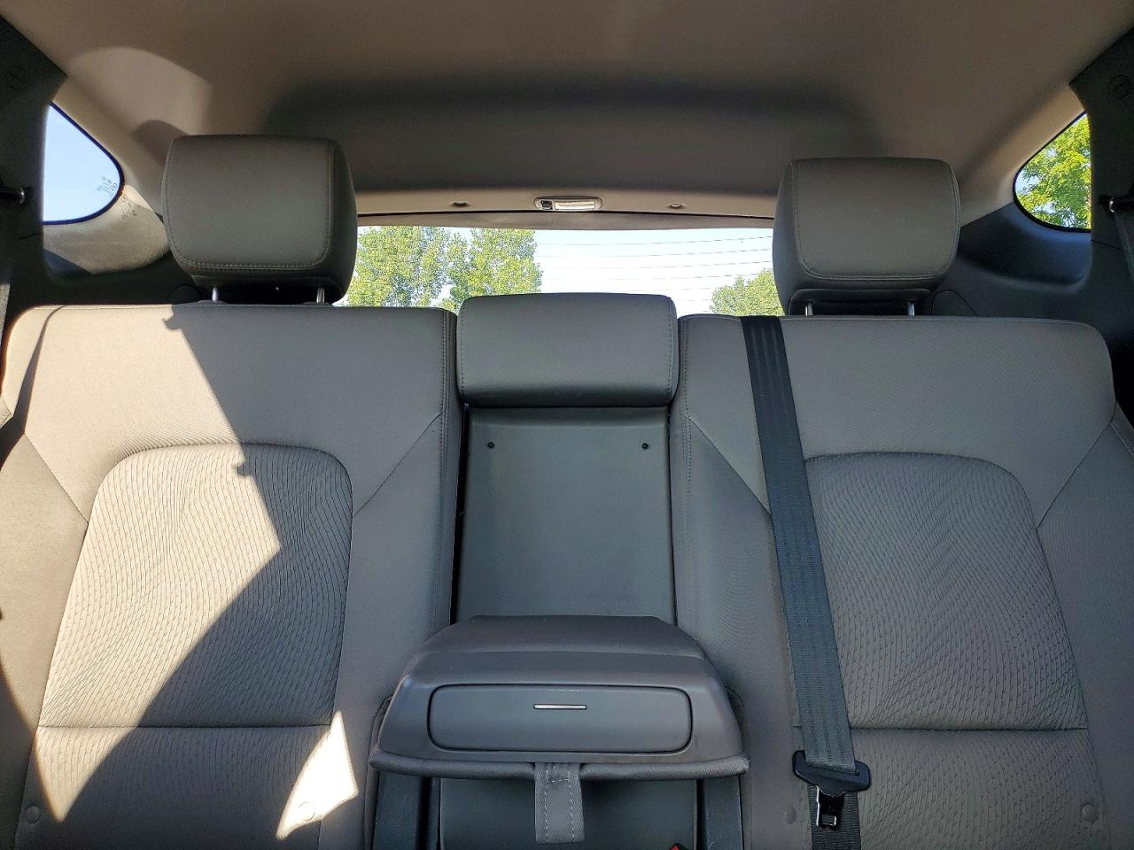 2013 Hyundai Santa Fe Sport 2.4l White vin: 5XYZUDLB6DG119218