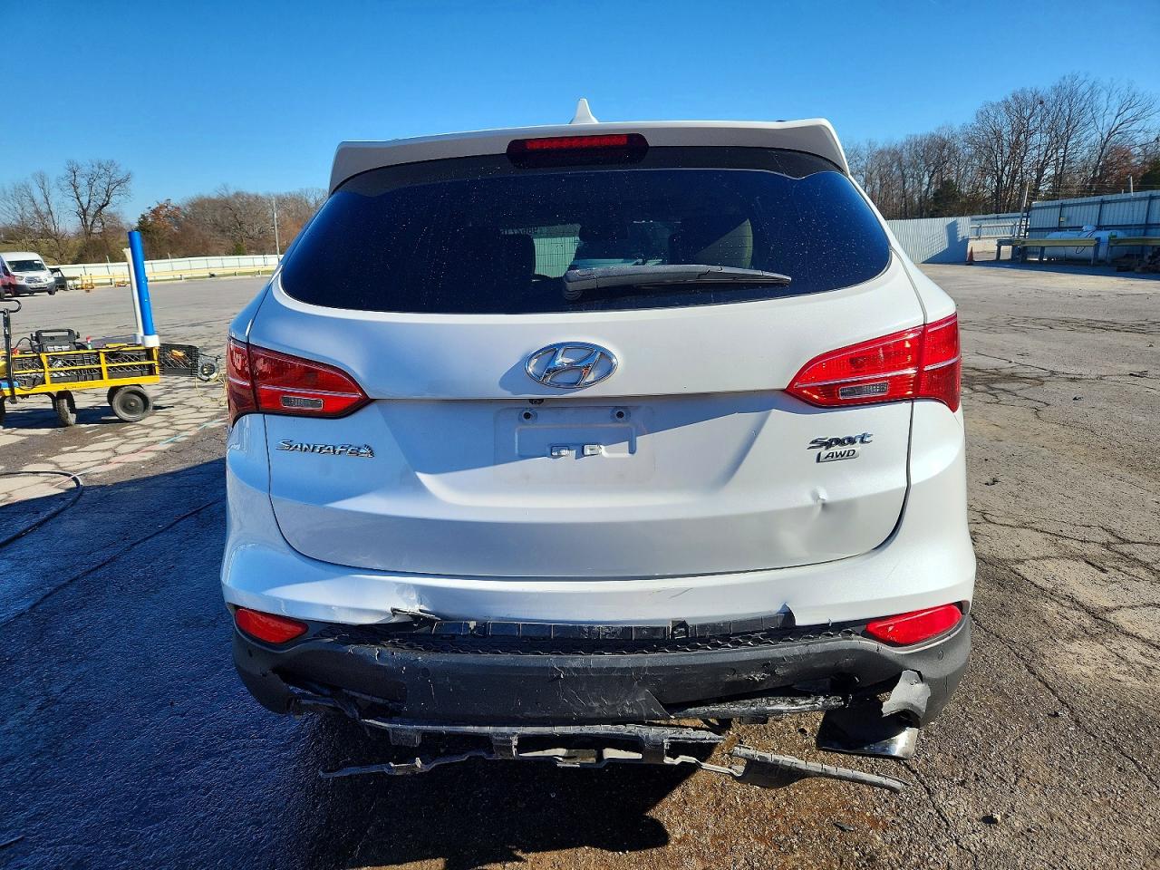 2014 Hyundai Santa Fe Sport White vin: 5XYZUDLB6EG149398