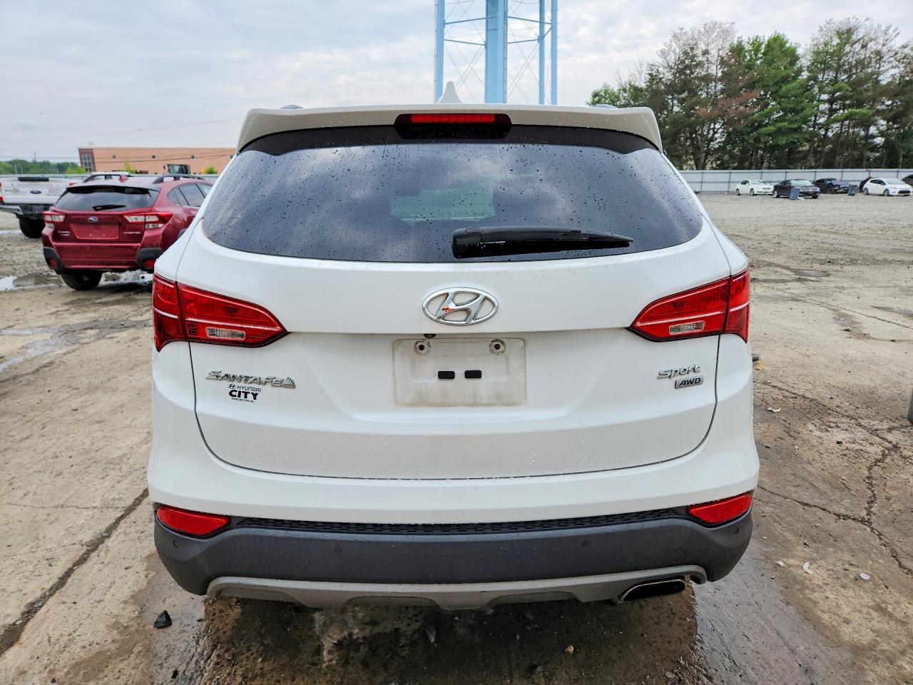 2014 Hyundai Santa Fe Sport 2.4l White vin: 5XYZUDLB6EG231826