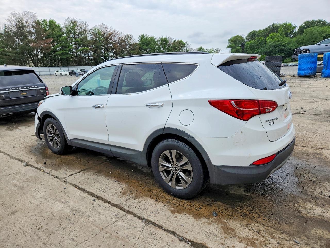 2014 Hyundai Santa Fe Sport 2.4l White vin: 5XYZUDLB6EG231826