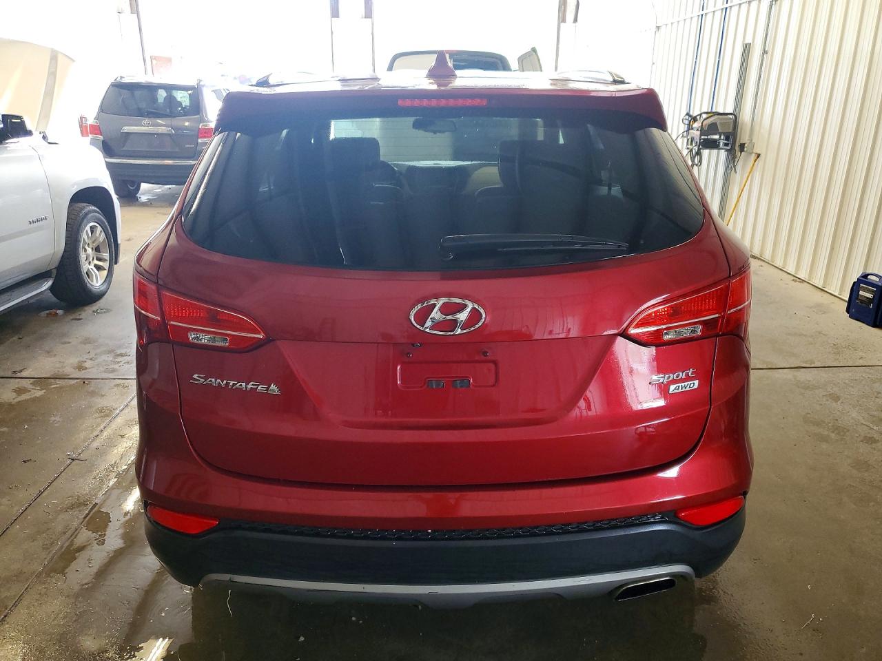 2015 Hyundai Santa Fe Sport 2.4l Maroon vin: 5XYZUDLB6FG252094
