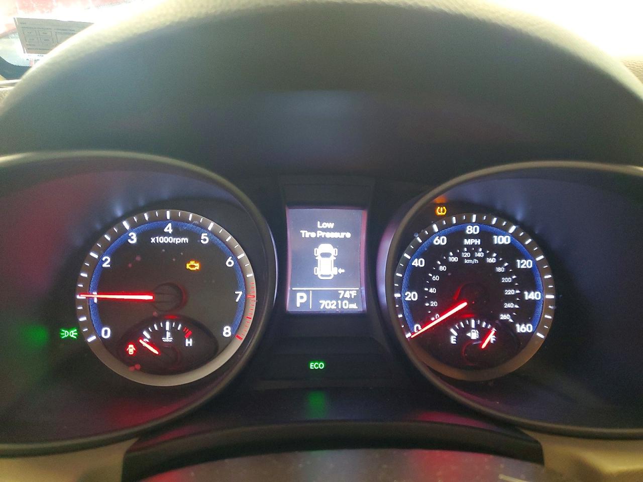 2015 Hyundai Santa Fe Sport 2.4l Maroon vin: 5XYZUDLB6FG252094