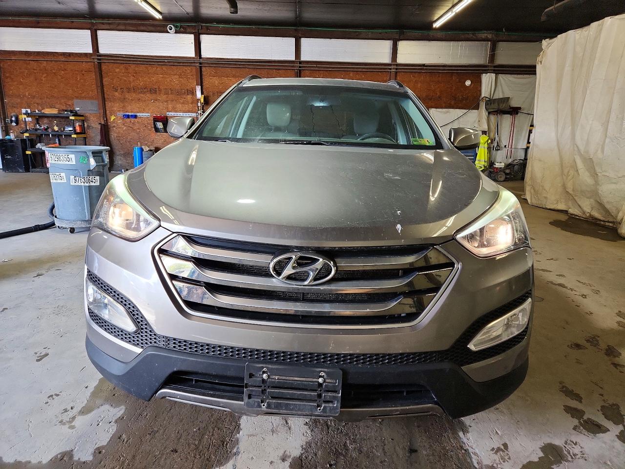 2015 Hyundai Santa Fe Sport 2.4l Серый vin: 5XYZUDLB6FG284723