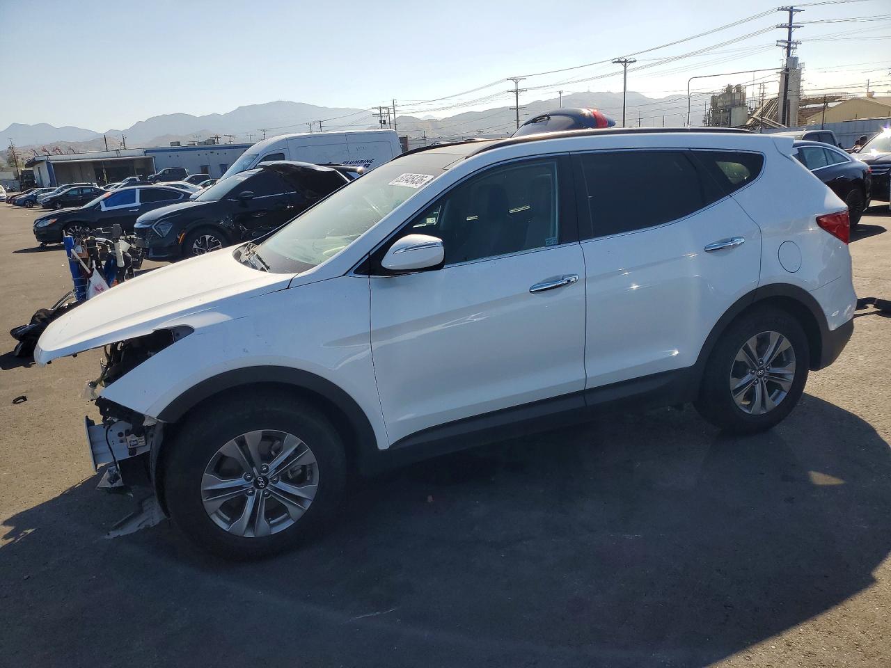 2015 Hyundai Santa Fe Sport 2.4l Белый vin: 5XYZUDLB6FG290859