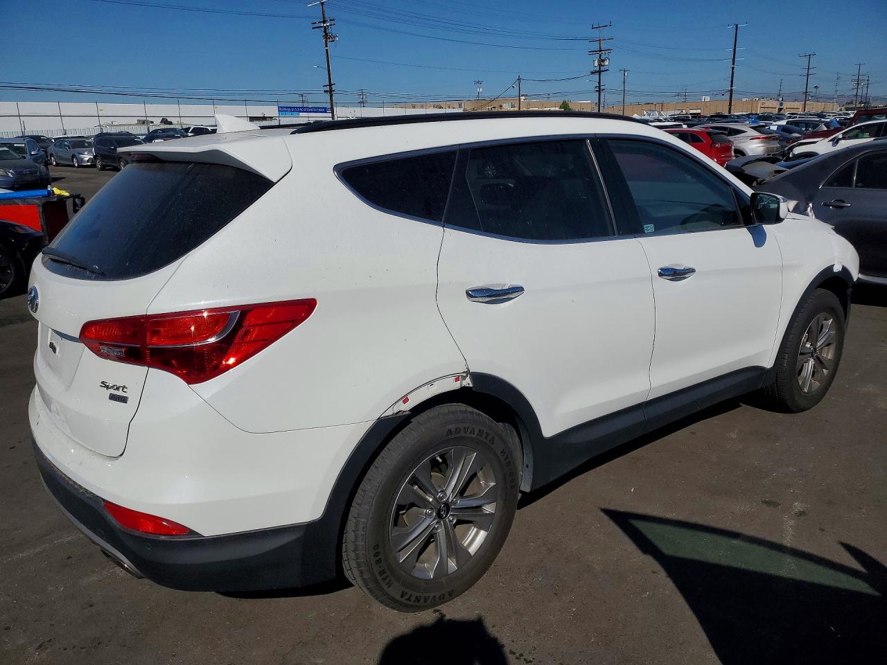 2015 Hyundai Santa Fe Sport 2.4l Белый vin: 5XYZUDLB6FG290859