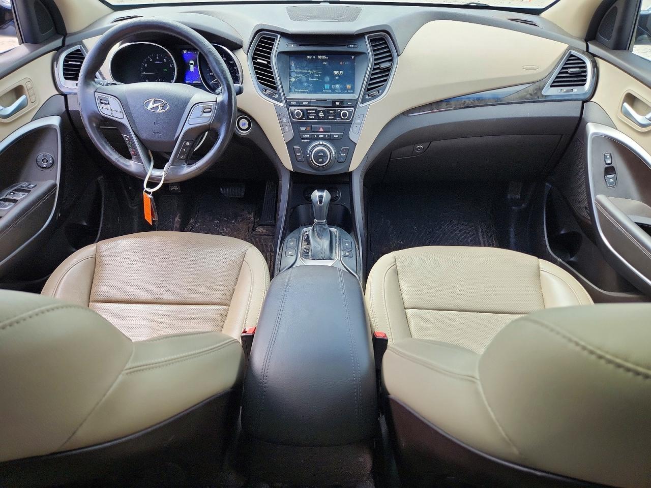 2017 Hyundai Santa Fe Sport 2.4l White vin: 5XYZUDLB6HG411456