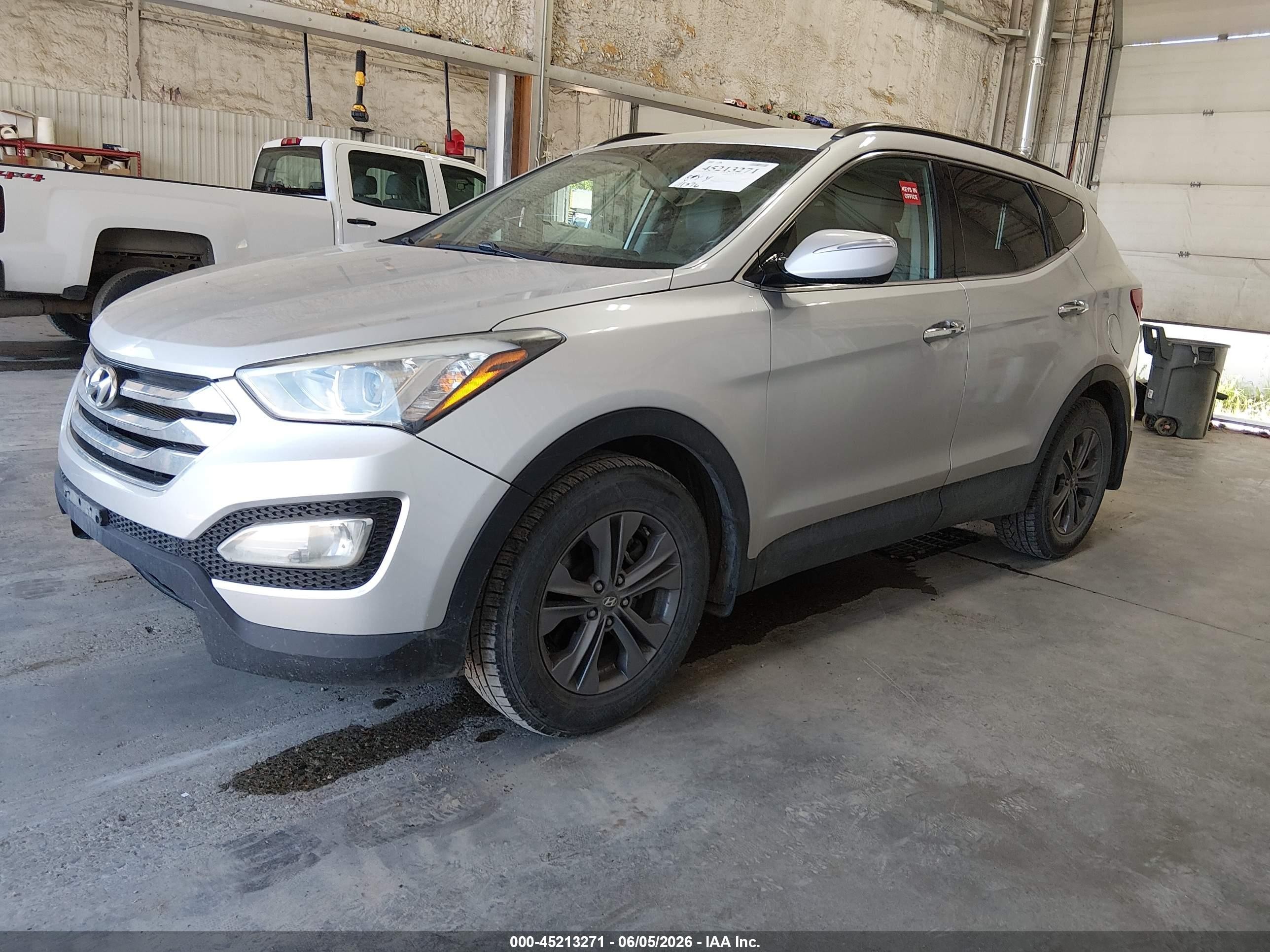 2013 Hyundai Santa Fe Sport Silver vin: 5XYZUDLB7DG028247