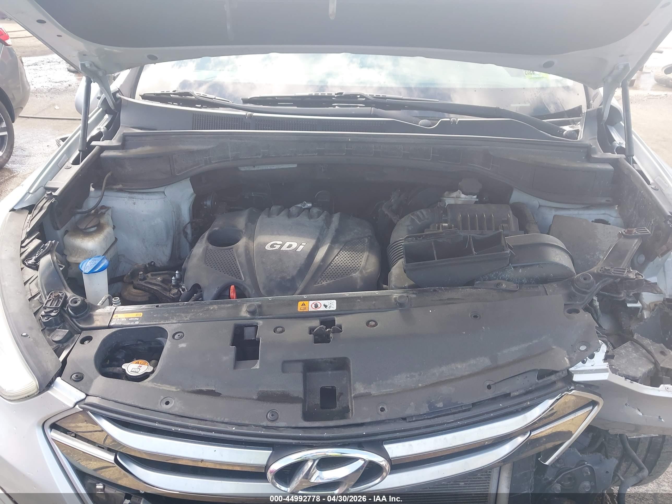 2015 Hyundai Santa Fe Sport 2.4l Silver vin: 5XYZUDLB7FG275903