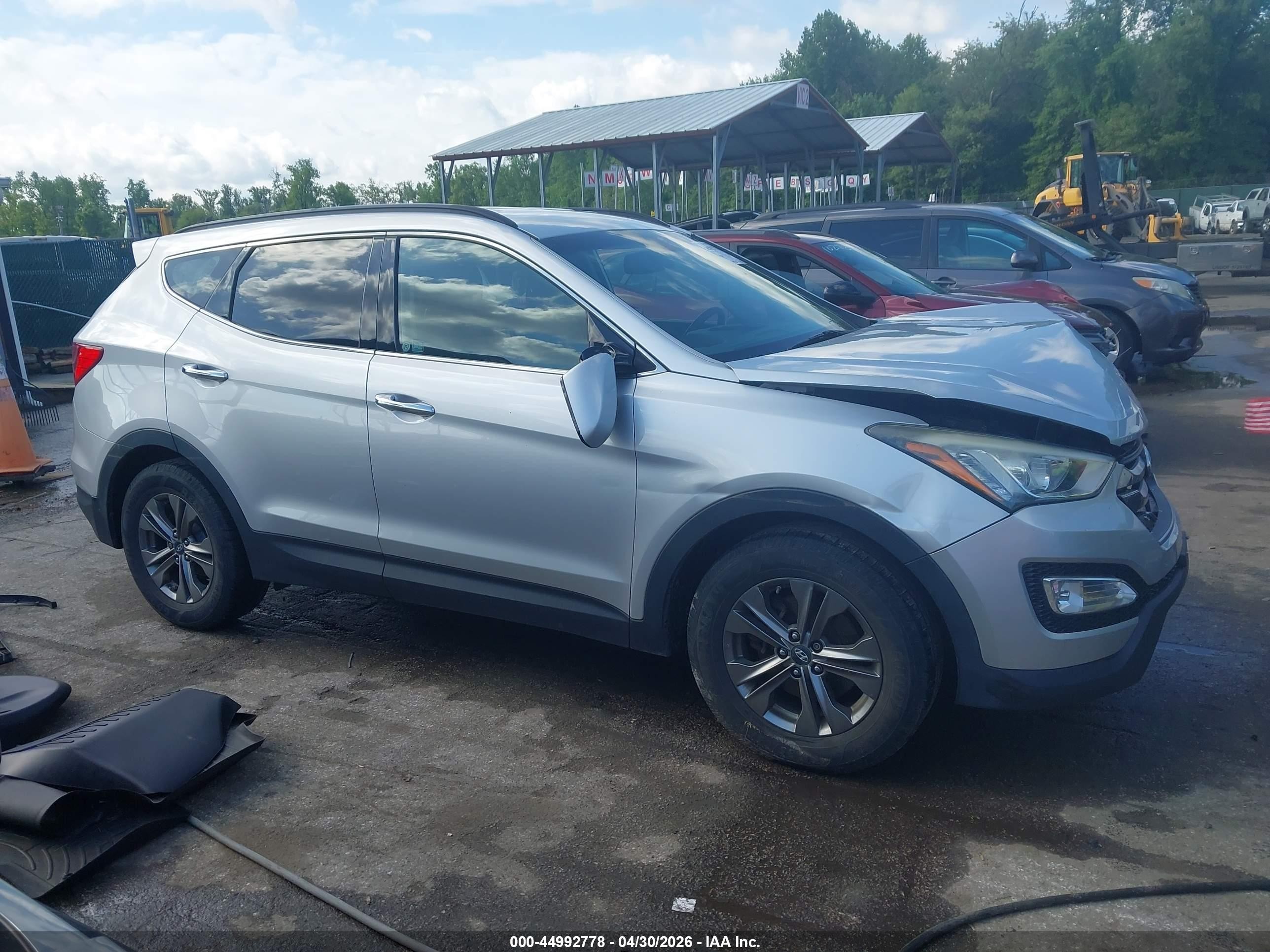 2015 Hyundai Santa Fe Sport 2.4l Silver vin: 5XYZUDLB7FG275903