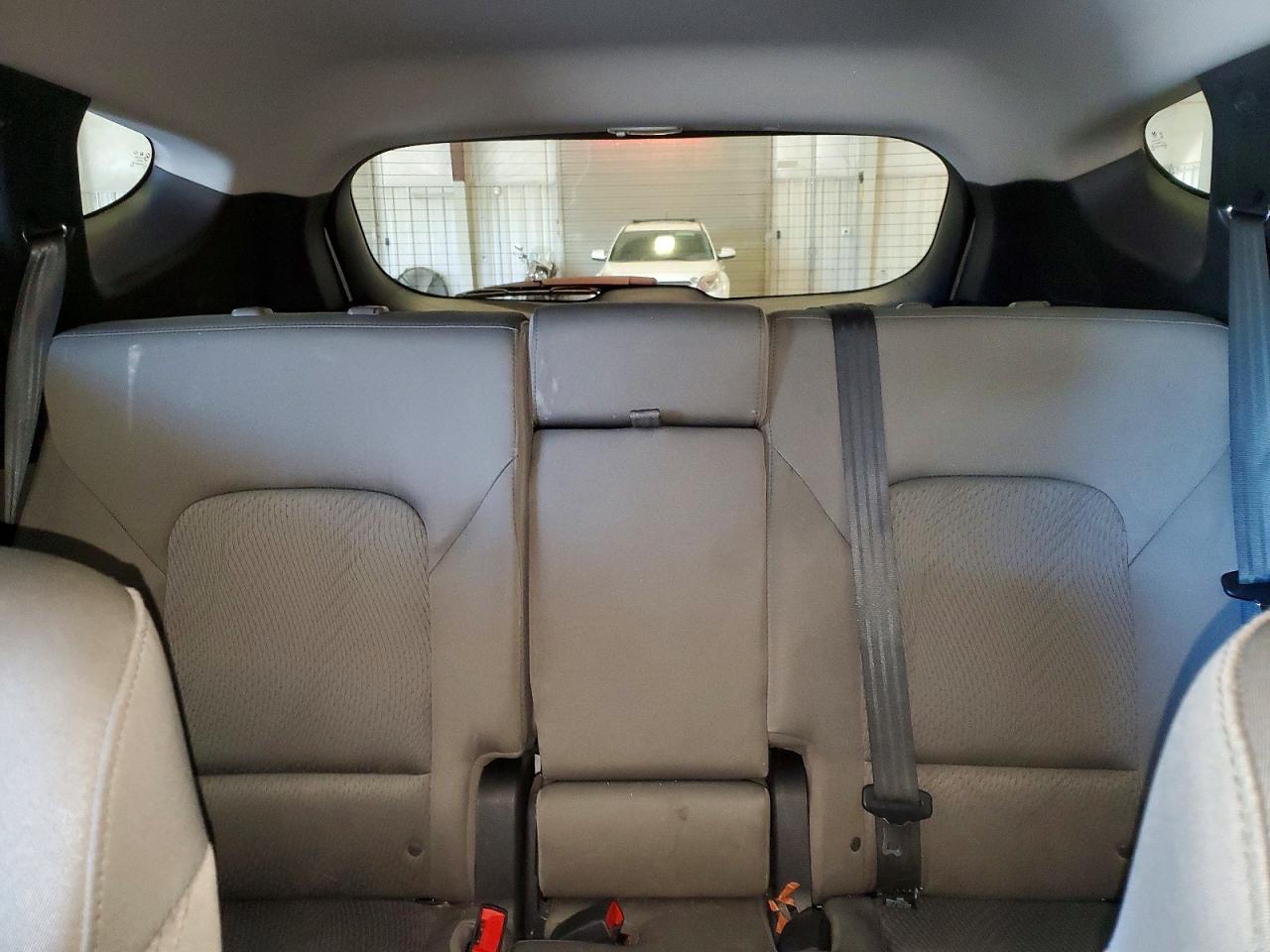 2013 Hyundai Santa Fe Sport 2.4l Silver vin: 5XYZUDLB8DG009674