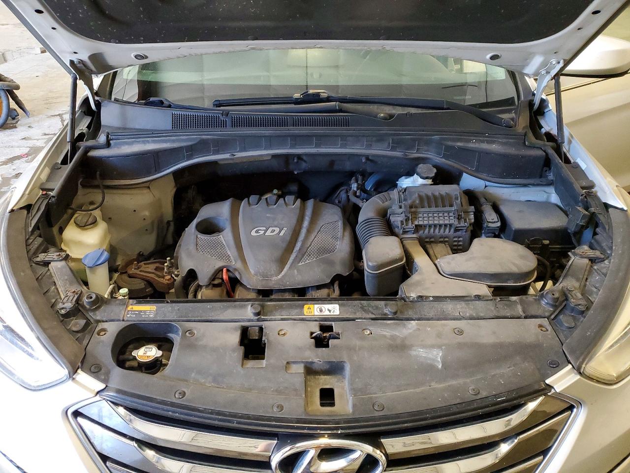2013 Hyundai Santa Fe Sport 2.4l Silver vin: 5XYZUDLB8DG009674