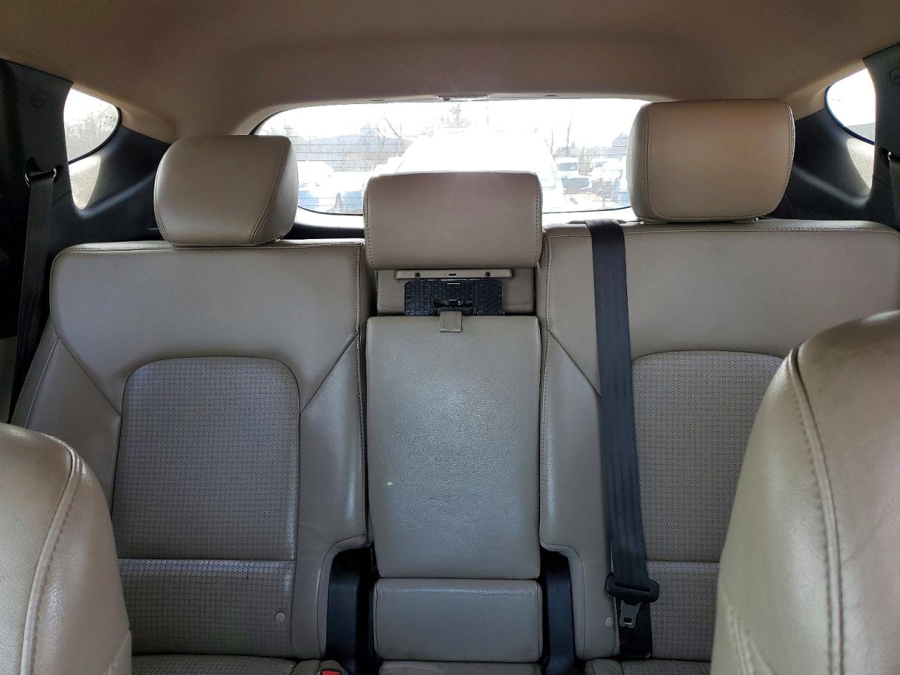 2013 Hyundai Santa Fe Sport 2.4l Silver vin: 5XYZUDLB8DG099585