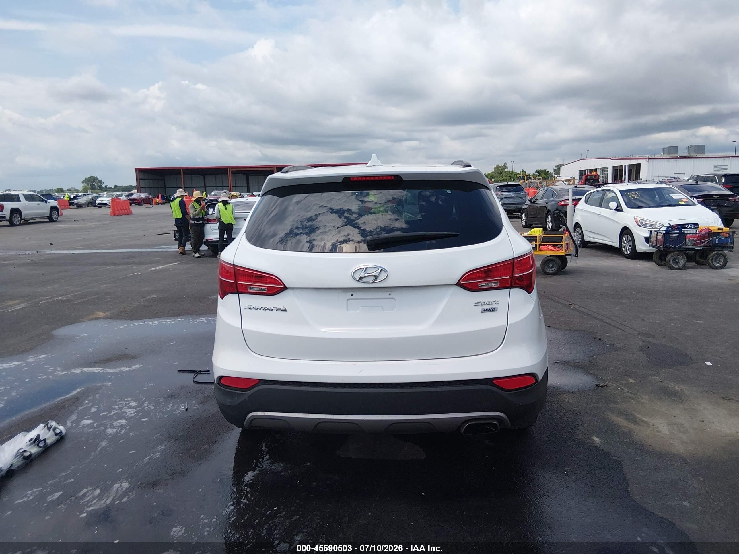 2013 Hyundai Santa Fe Sport White vin: 5XYZUDLB8DG105756
