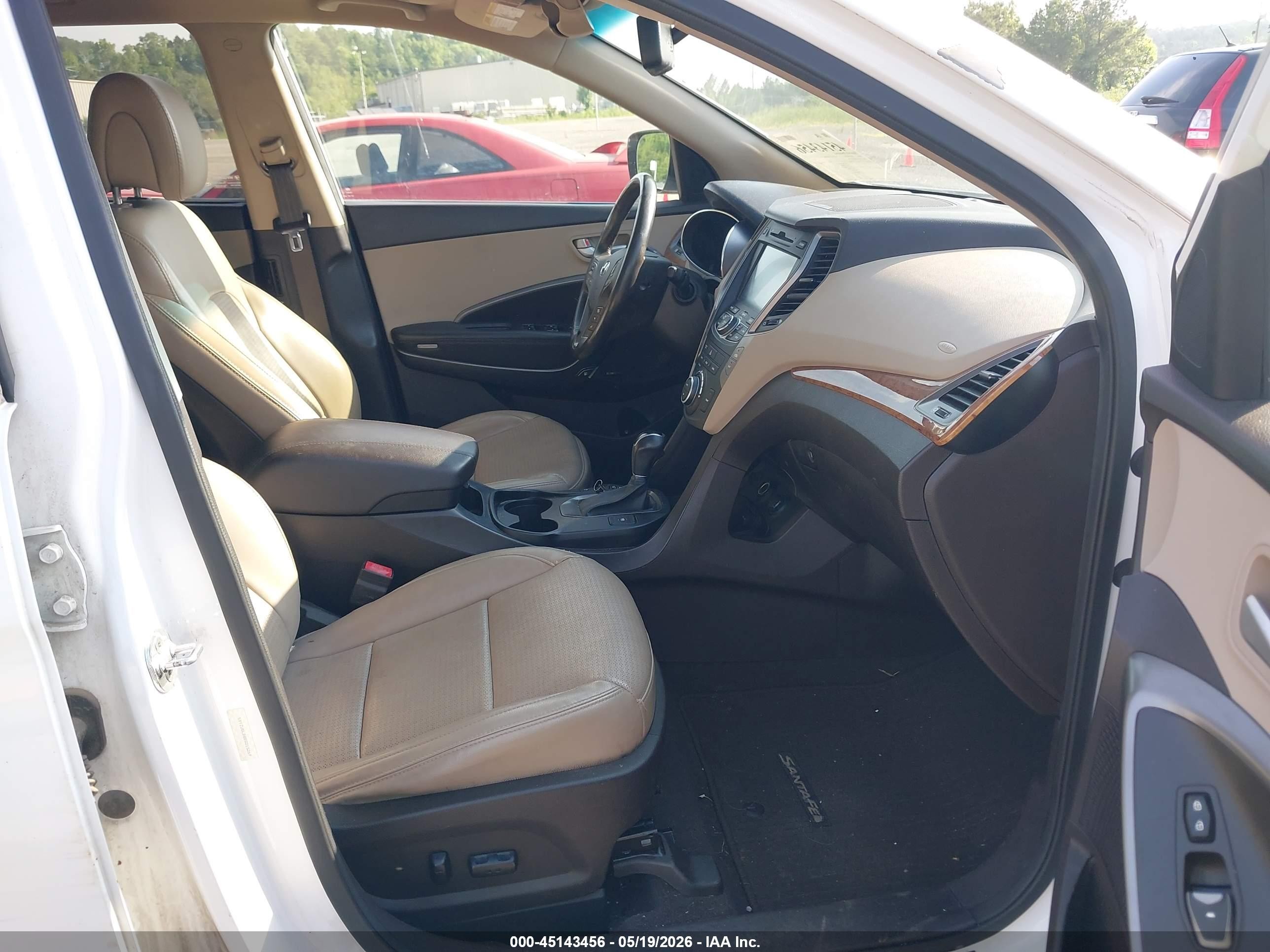 2014 Hyundai Santa Fe Sport 2.4l Белый vin: 5XYZUDLB8EG215269