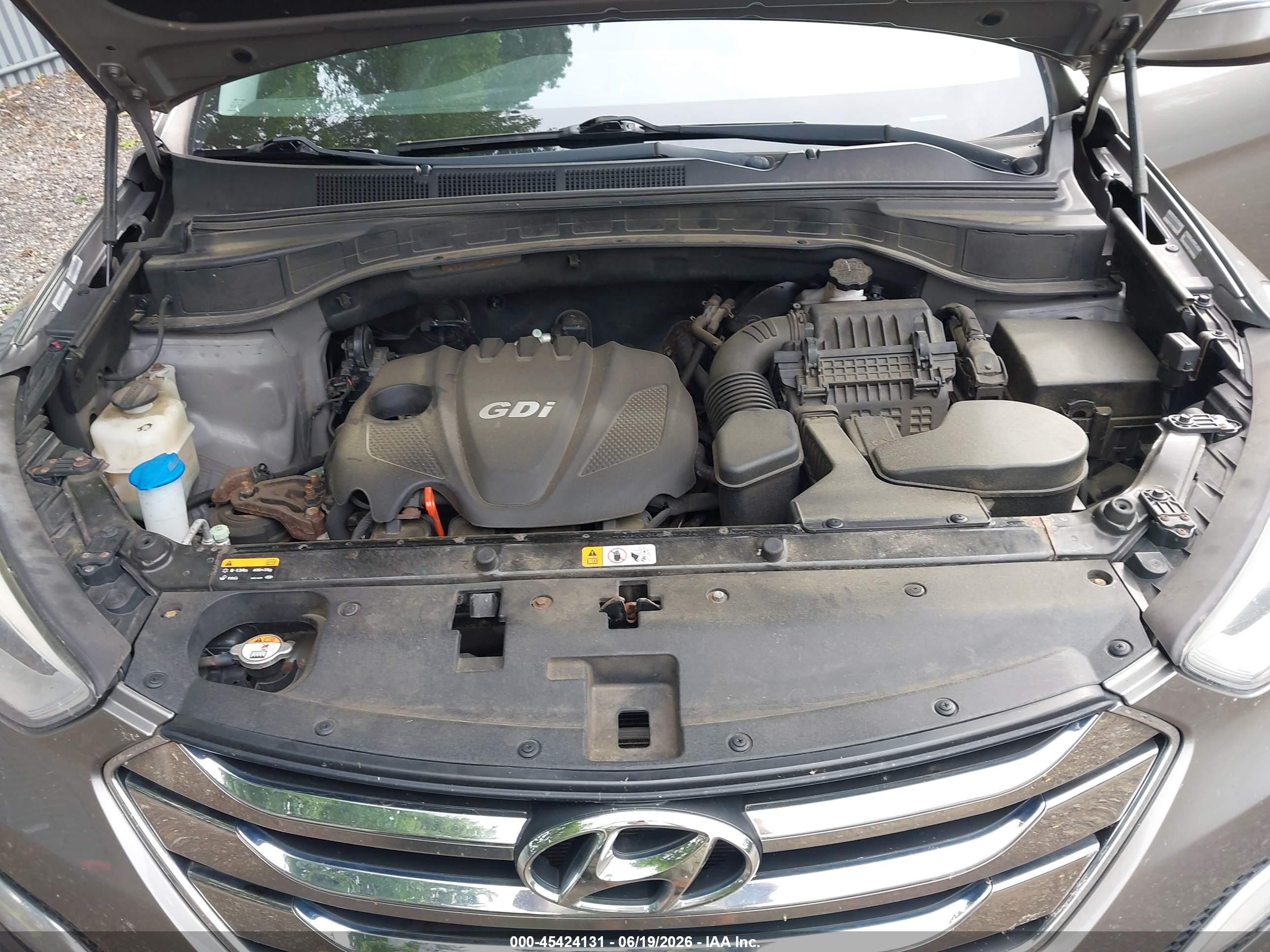 2014 Hyundai Santa Fe Sport 2.4l Silver vin: 5XYZUDLB8EG220200