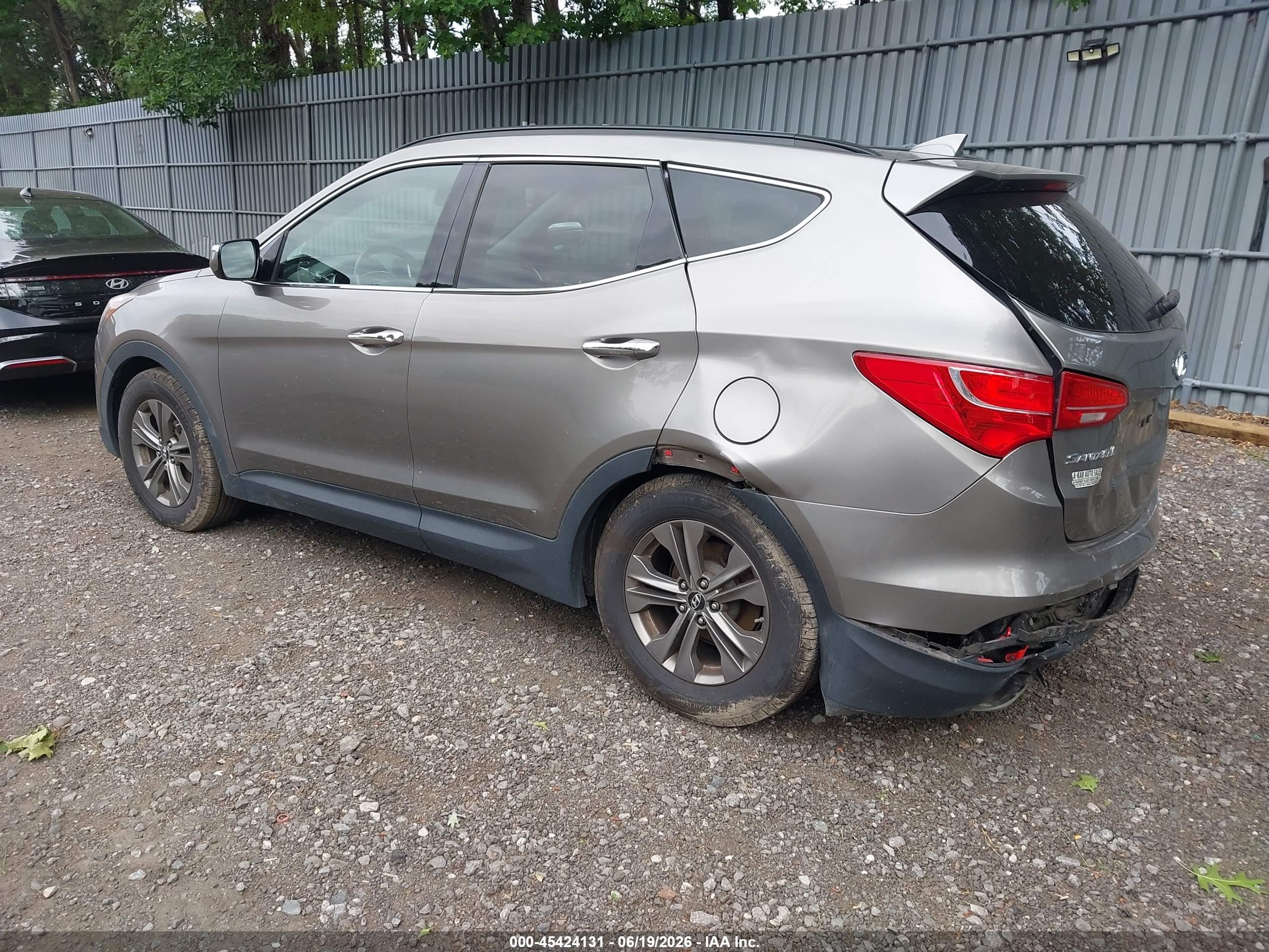 2014 Hyundai Santa Fe Sport 2.4l Silver vin: 5XYZUDLB8EG220200