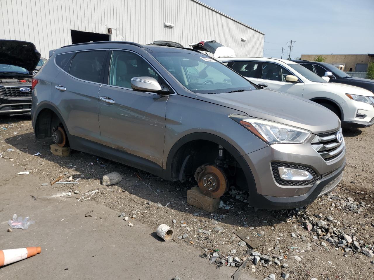 2015 Hyundai Santa Fe Sport 2.4l Gray vin: 5XYZUDLB8FG285193 Damage: Right Rear Wheel, Missing, Replacement Required