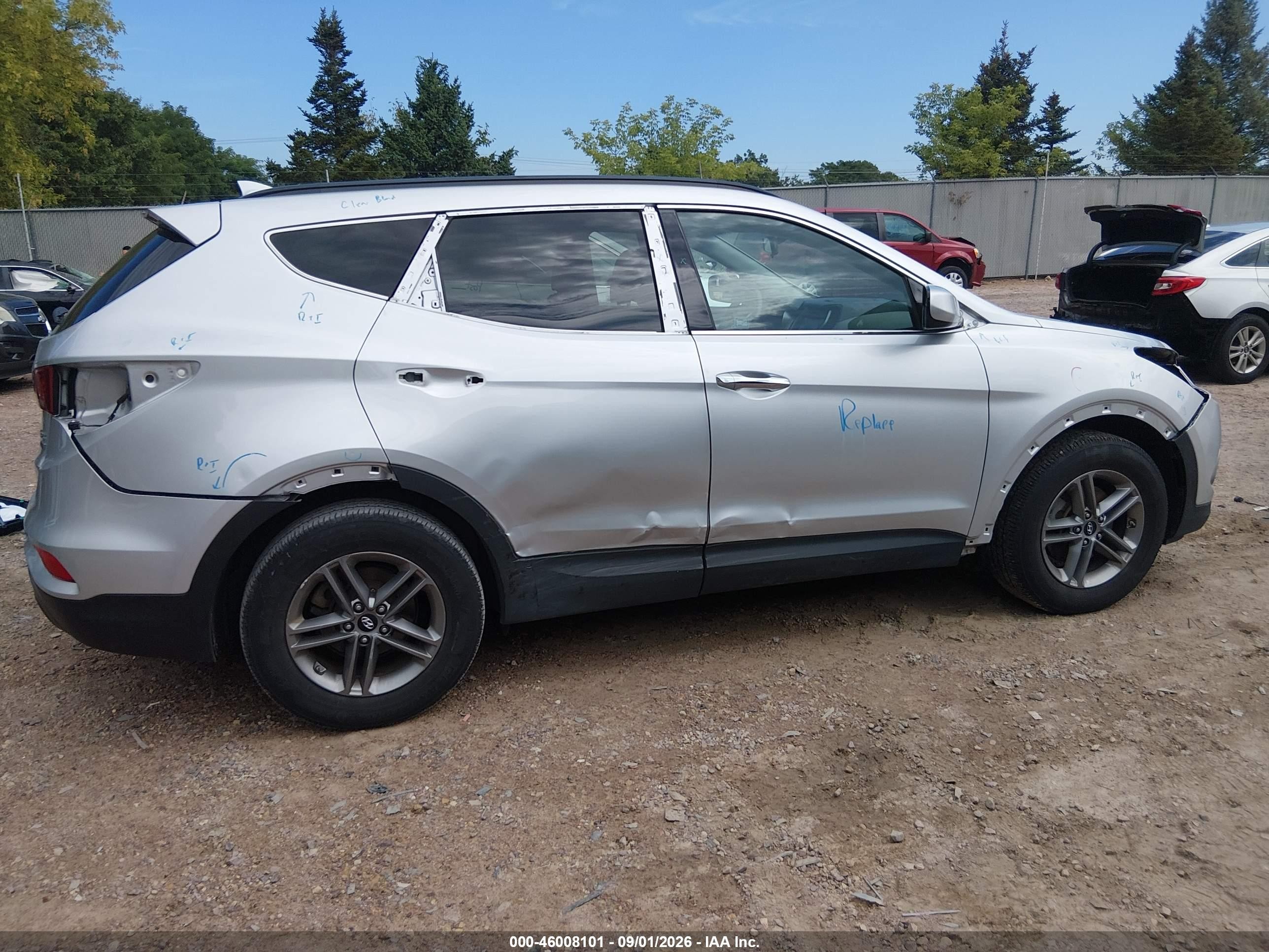 2017 Hyundai Santa Fe Sport 2.4l Silver vin: 5XYZUDLB8HG385443