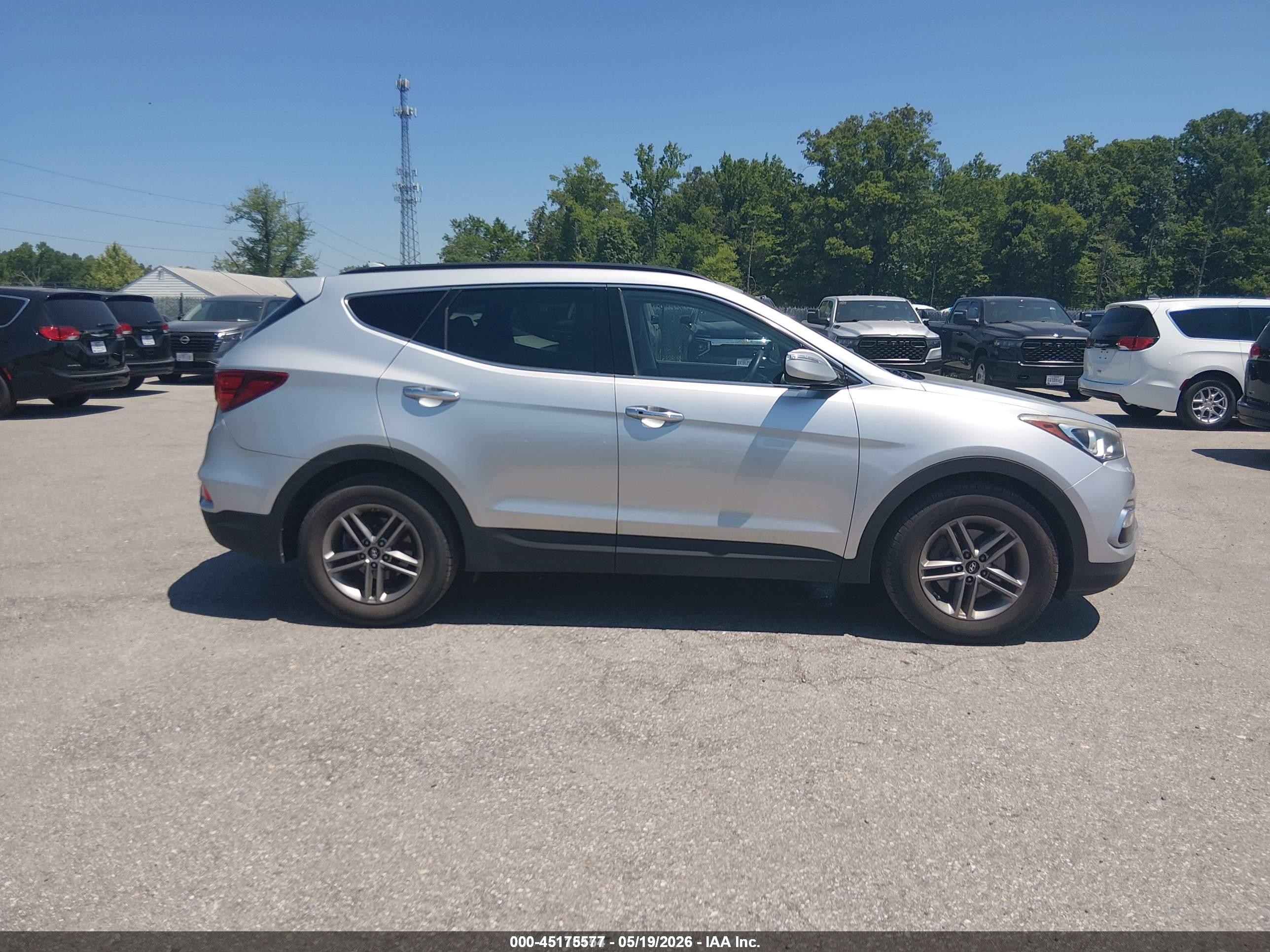 2018 Hyundai Santa Fe Sport 2.4l Silver vin: 5XYZUDLB8JG560991