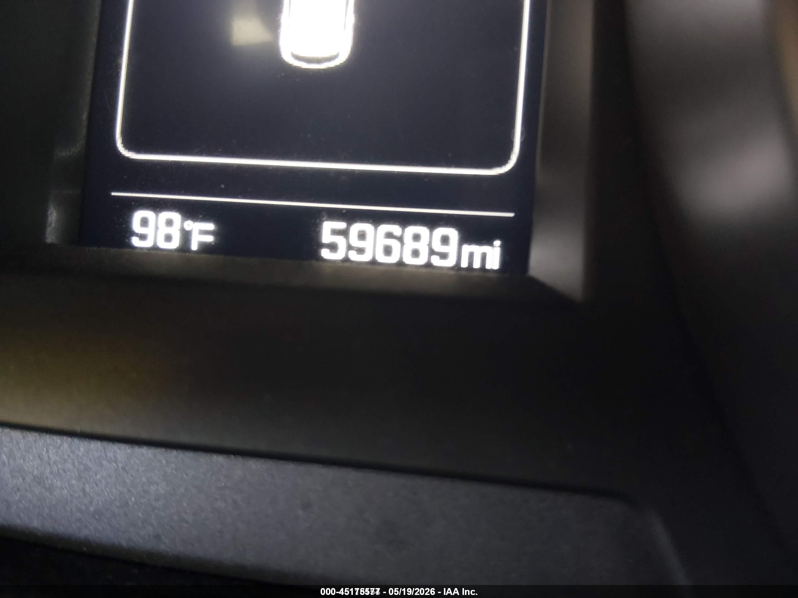 2018 Hyundai Santa Fe Sport 2.4l Silver vin: 5XYZUDLB8JG560991